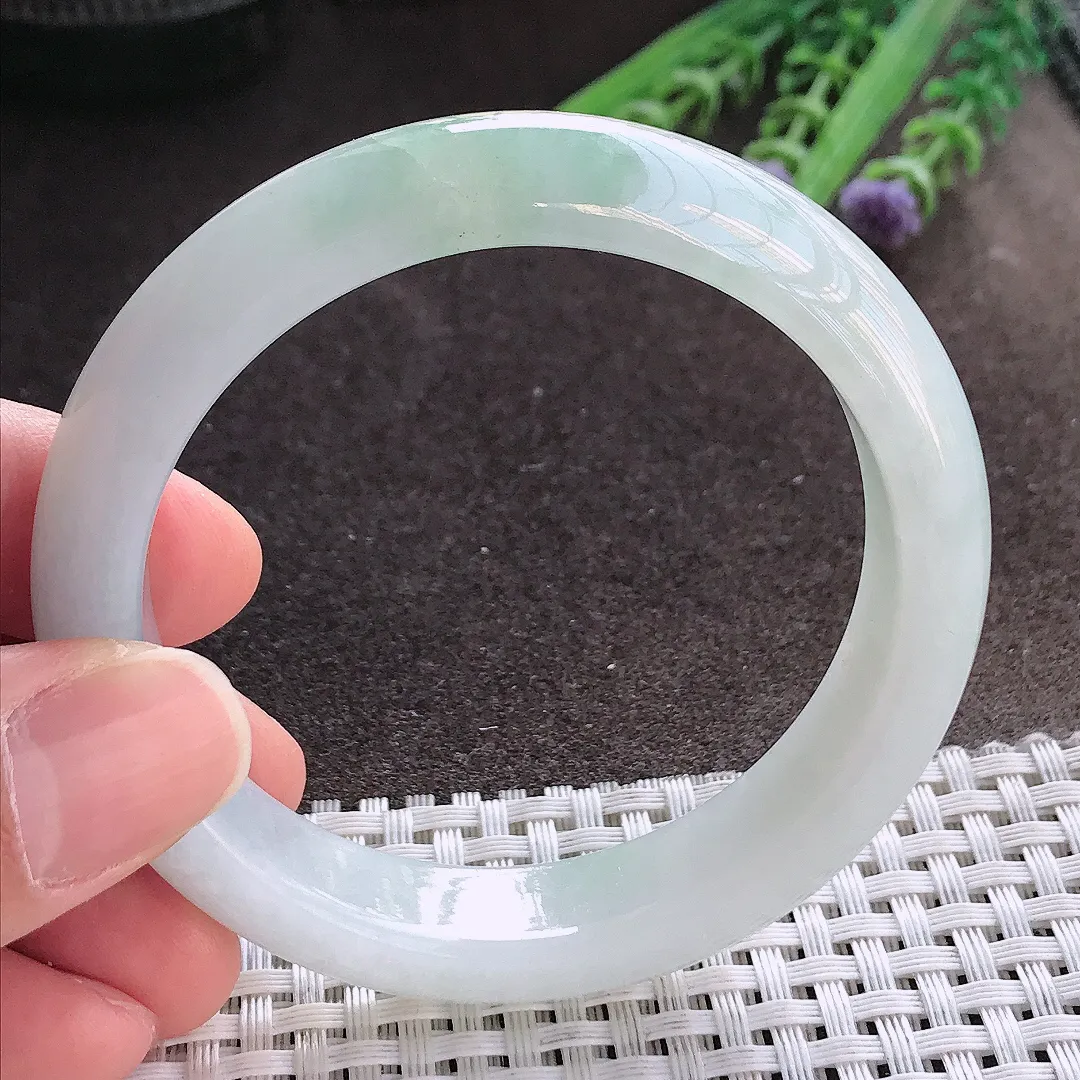 实拍A货翡翠54.8/13.2/8老坑秀气冰润冰晴手镯宽边玉镯手环