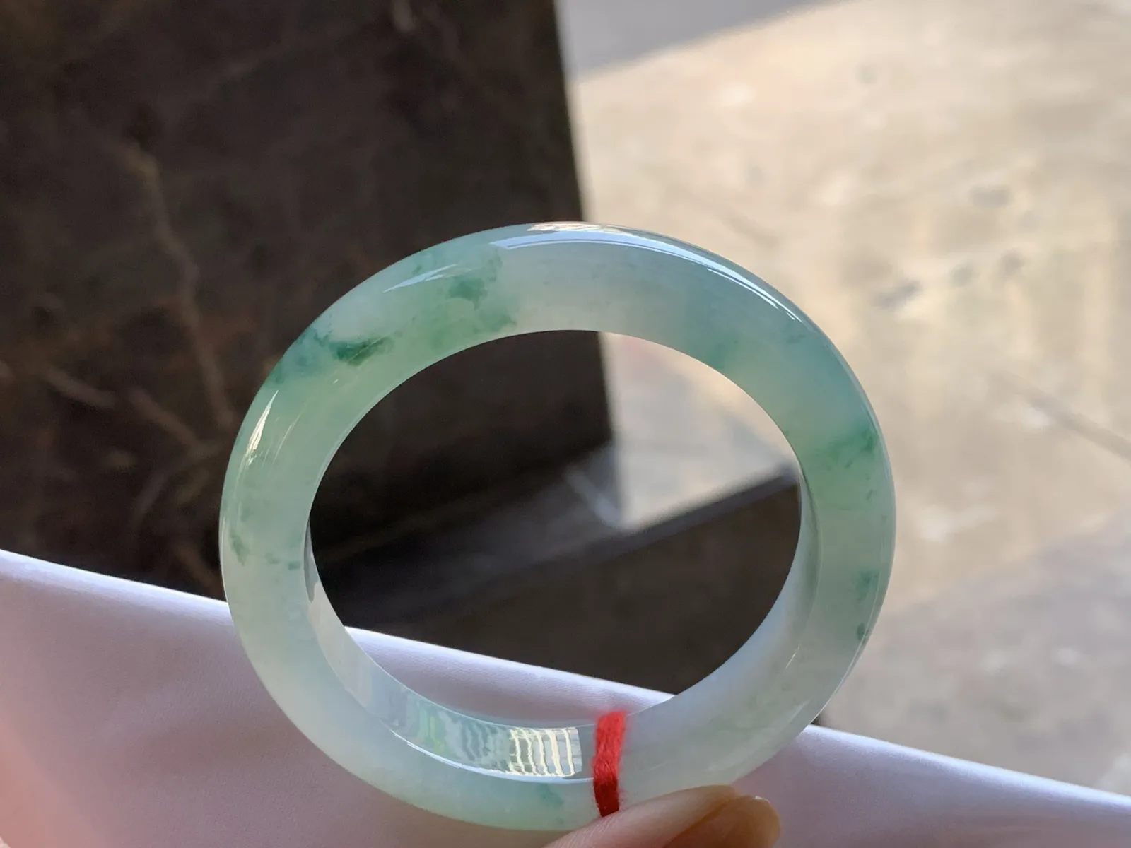 52-11.9-10.7

糯冰飘花手镯^_^
种好水润