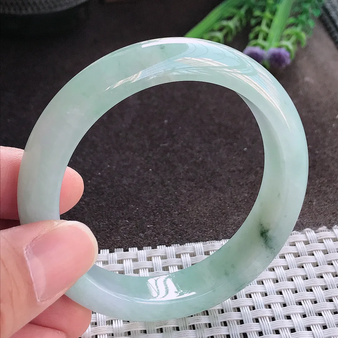 实拍A货翡翠55/13/8.5老坑冰润起胶飘花手镯宽边玉镯手环