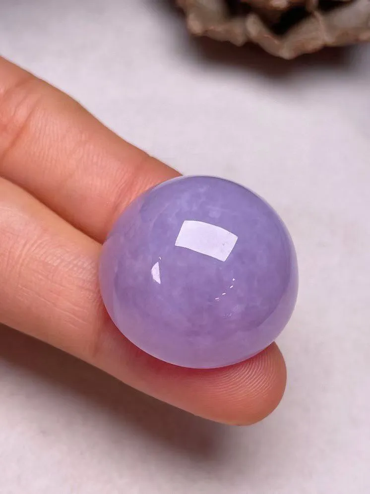 冰糯种紫罗兰【蛋面】吊坠，种水好，玉质细腻 ，卖相好‘