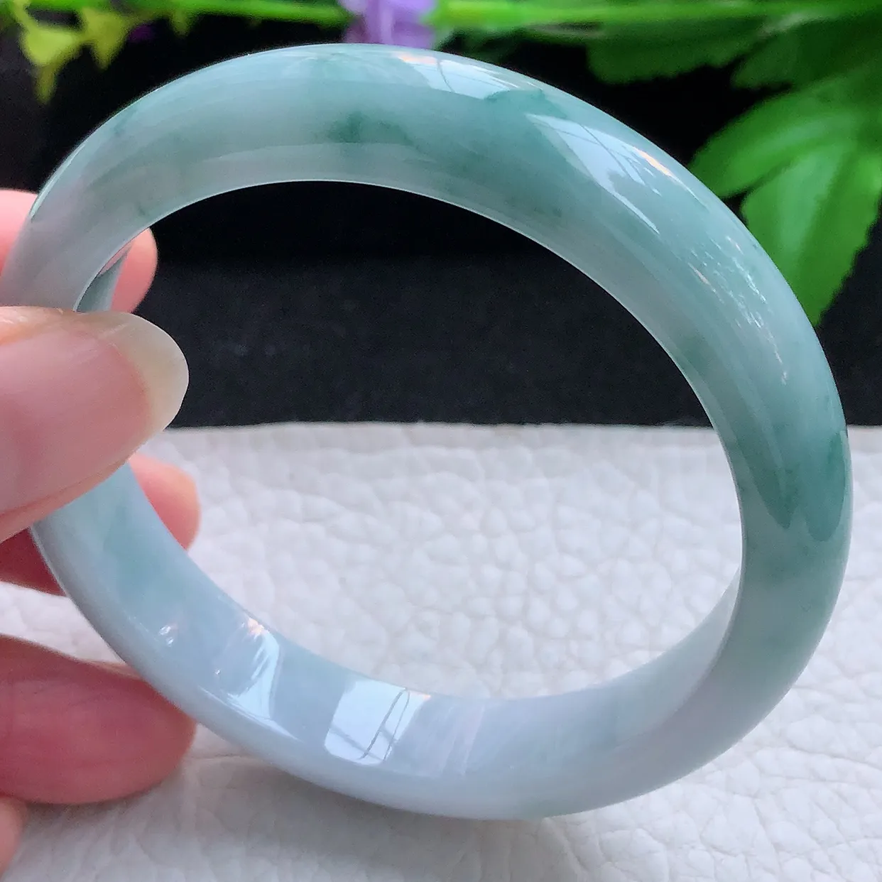 js实拍56.5*12.5*8平安镯 天然缅甸翡翠玉手镯飘花灵动宽边玉手环