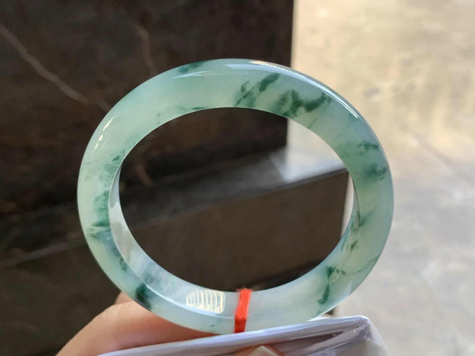 59.5-11.5-8

蓝花手镯^_^飘花浓郁 大圈