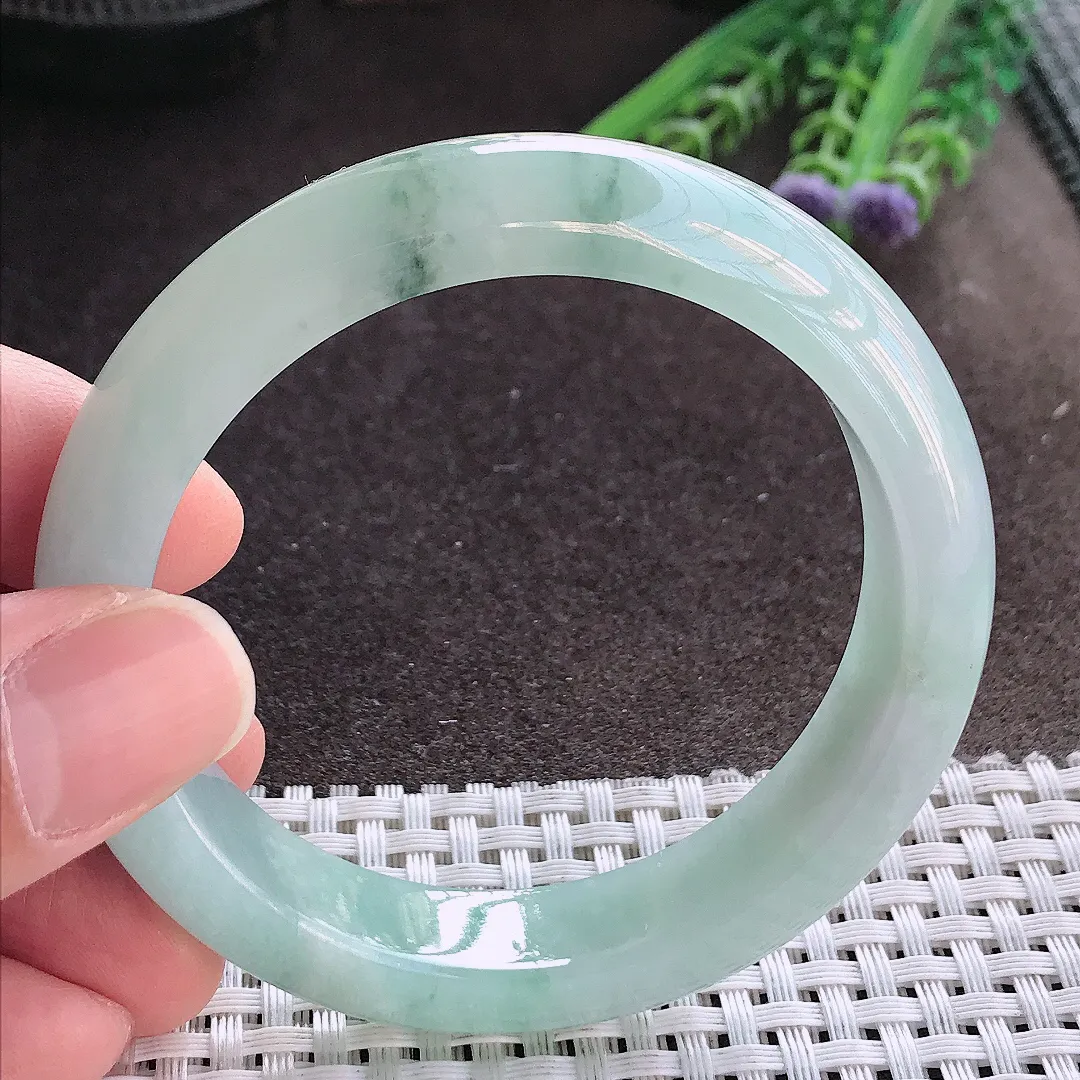 实拍A货翡翠55/13/8.5老坑冰润起胶飘花手镯宽边玉镯手环