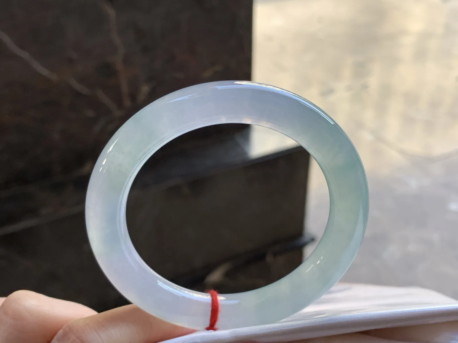 56-10.4

冰种圆条手镯^_^冰透 清新