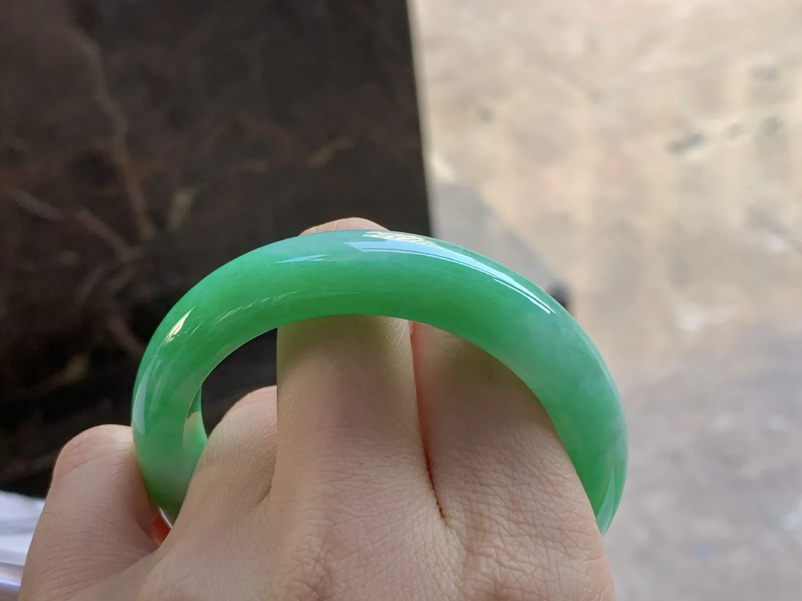 50-11.7-9

阳绿手镯^_^
颜色漂亮