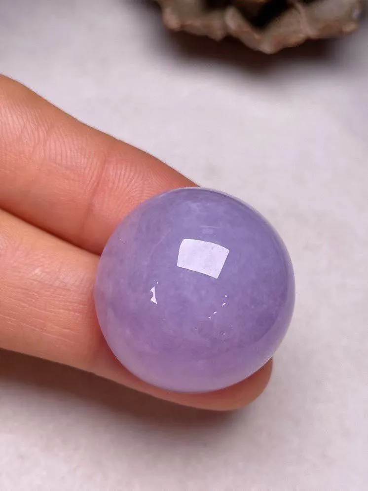 冰糯种紫罗兰【蛋面】吊坠，种水好，玉质细腻 ，卖相好‘