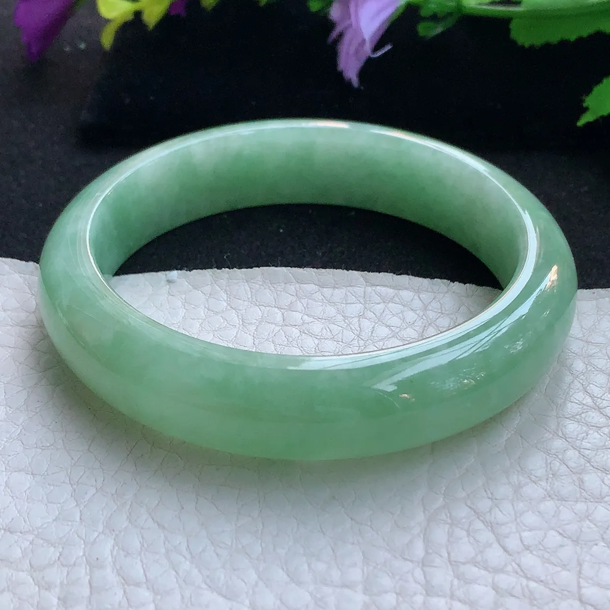 n实拍56*13.3*8平安镯 天然缅甸翡翠玉手镯水绿宽边玉手环