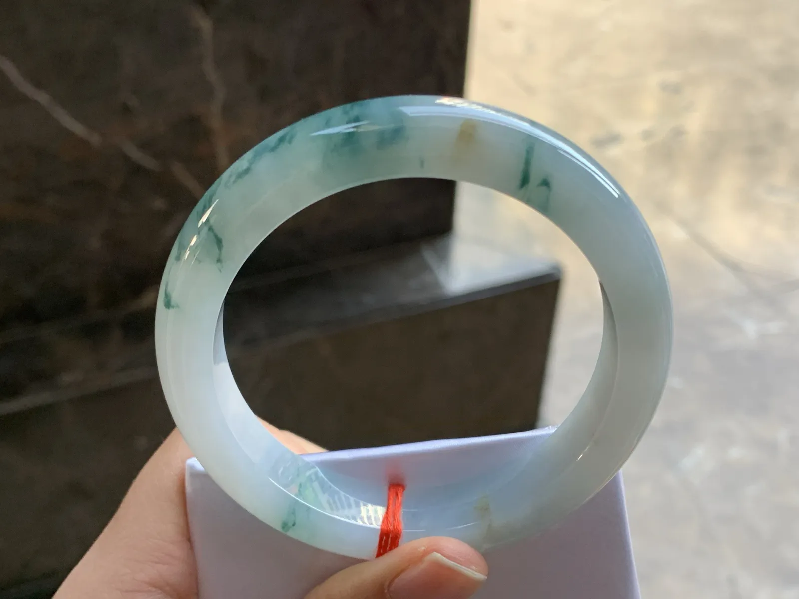 59-12.5-9

蓝花手镯^_^大圈 飘花浓郁