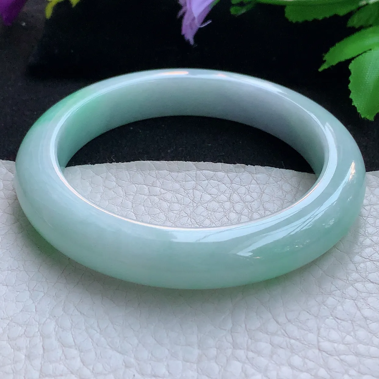 yh大圈口61.5*12*10.3平安镯 天然缅甸翡翠玉手镯白底青宽边玉手环