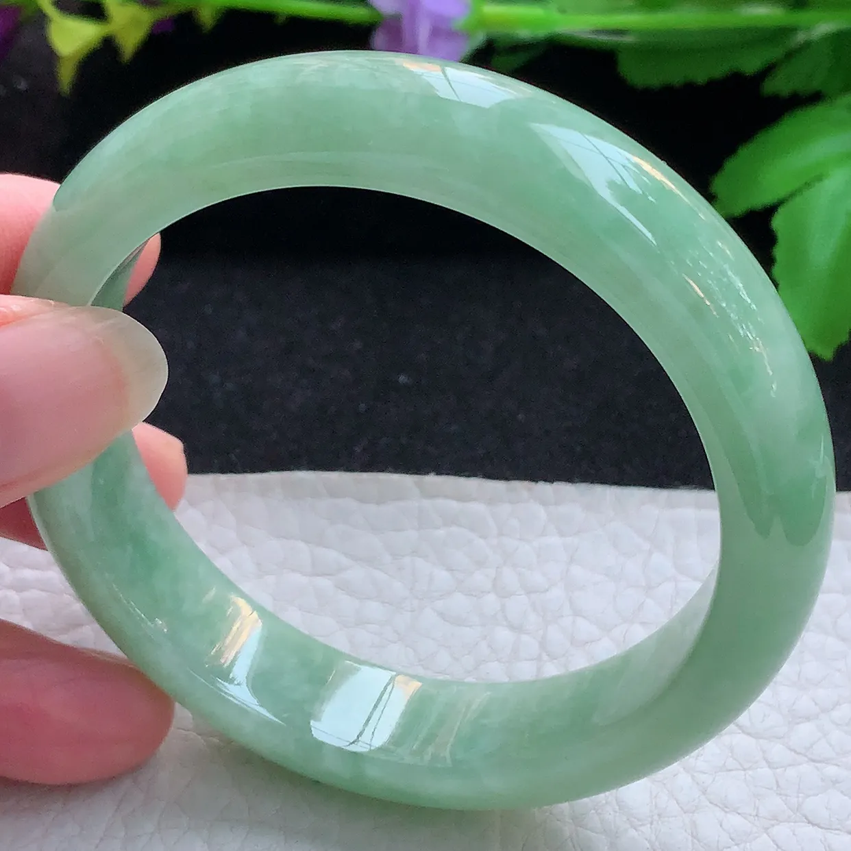 n实拍56*13.3*8平安镯 天然缅甸翡翠玉手镯水绿宽边玉手环