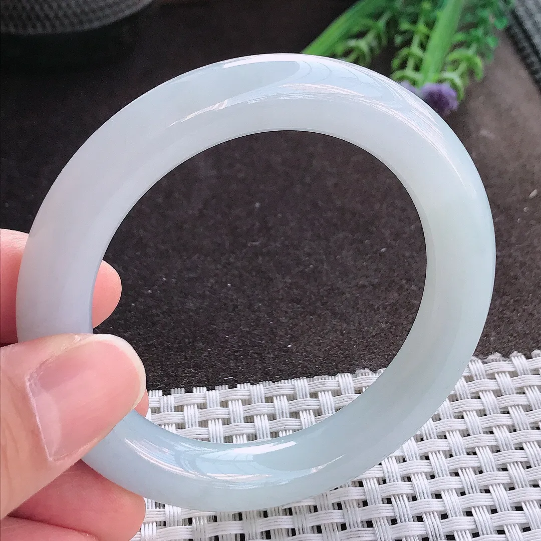 实拍A货翡翠53.5/10.7/10.5老坑冰润起胶冰润圆条手镯翡翠玉镯手环