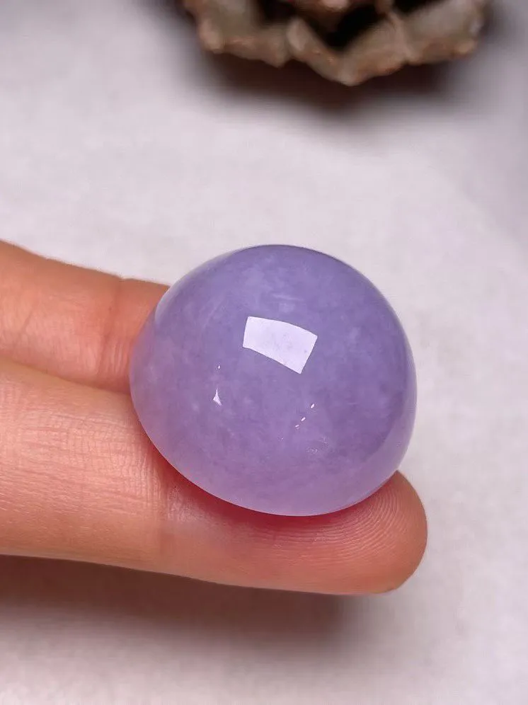 冰糯种紫罗兰【蛋面】吊坠，种水好，玉质细腻 ，卖相好‘