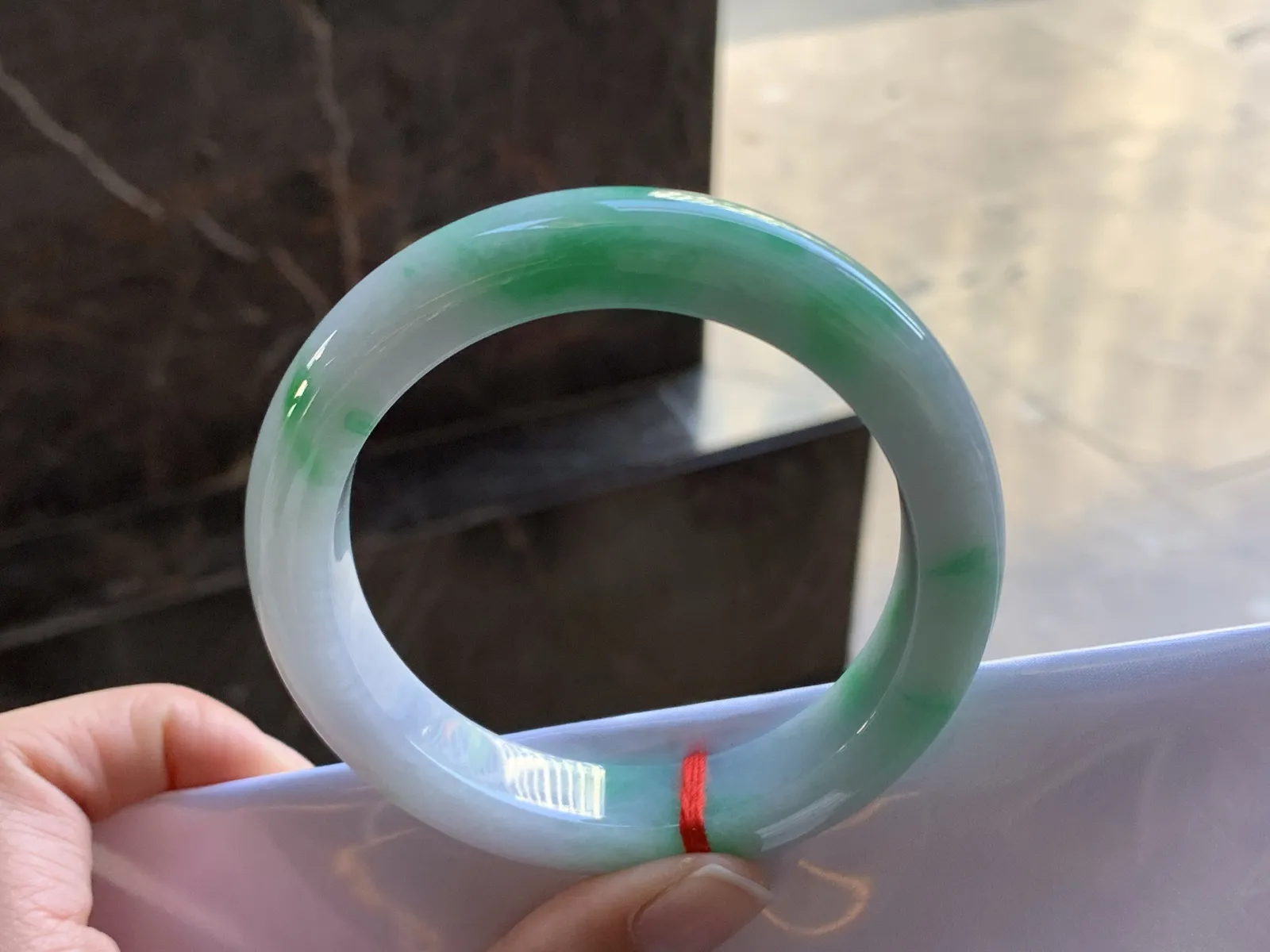 59-12.4-10

带色手镯^_^颜色鲜艳 浓郁