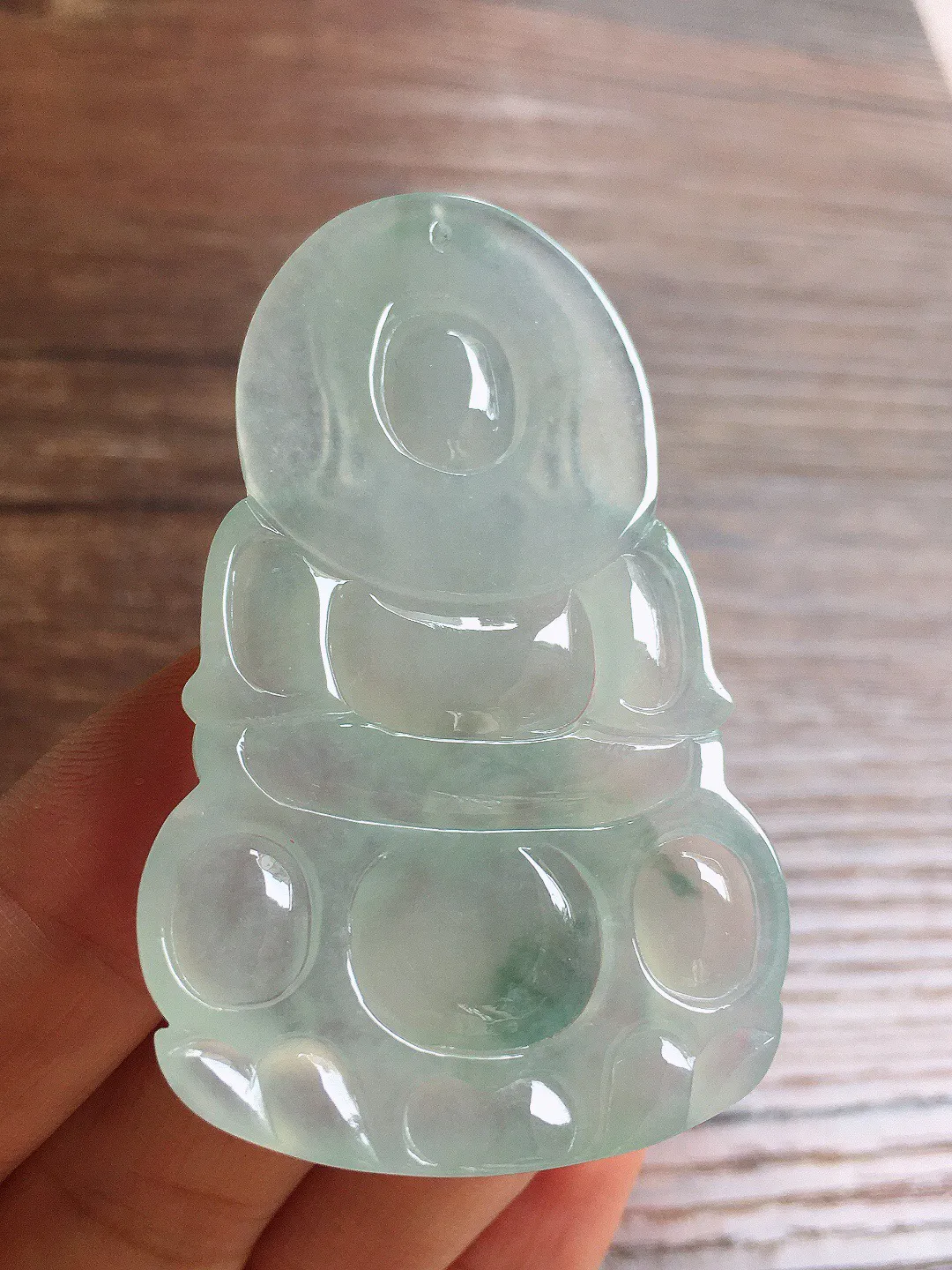 冰飘花观音，冰润细腻，品相好，种水足，001 尺寸59.2*36.9*5.7