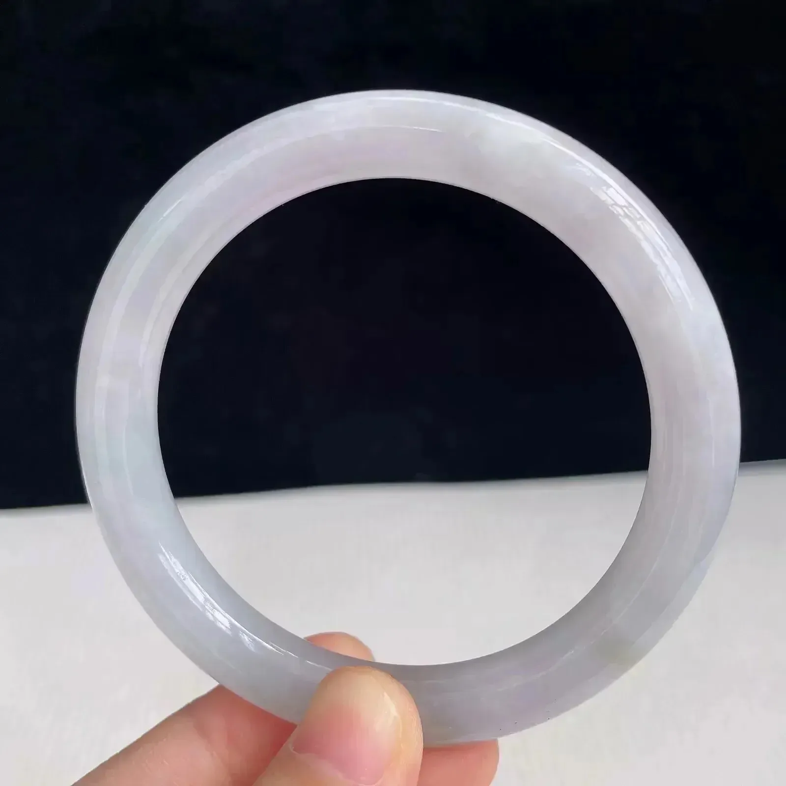 56.5圈有种有色天然翡翠A货玉手镯好种水浅绿水润手镯 44.19g