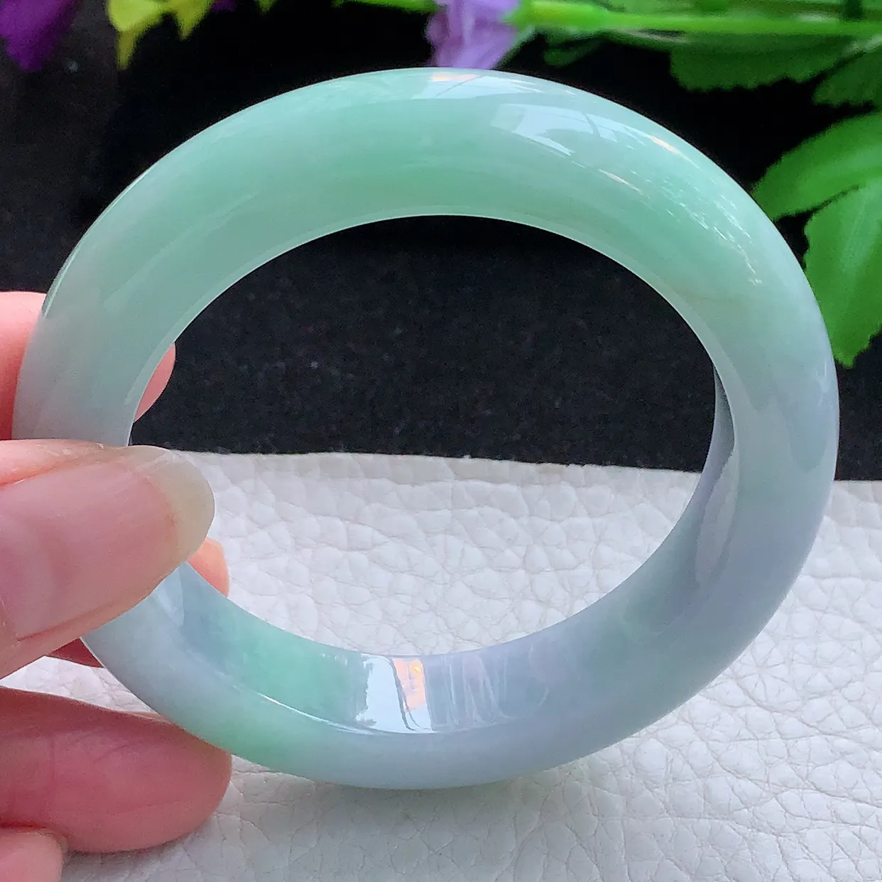 js小圈口53*13*10平安镯 天然缅甸翡翠玉手镯胶感厚装？春带彩宽边玉手环