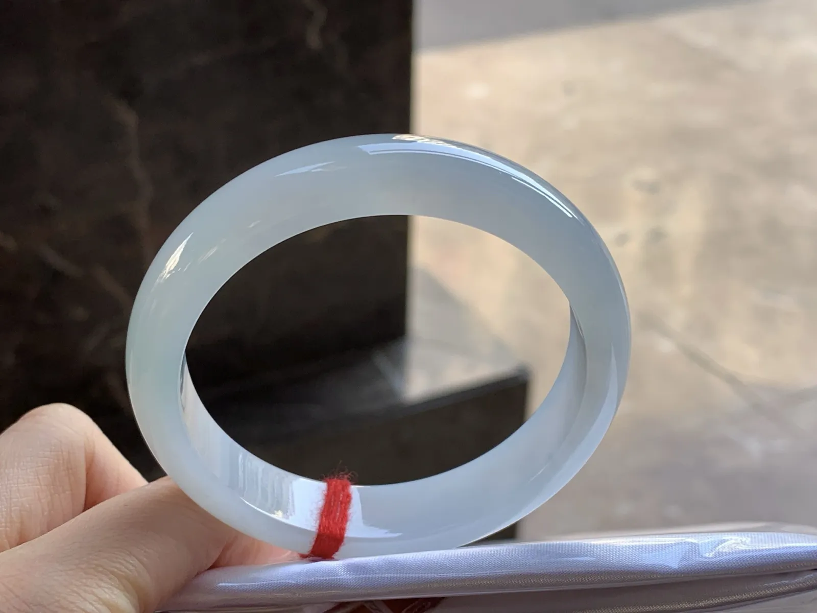 57-13-7.7

糯冰手镯^_^
种好水润