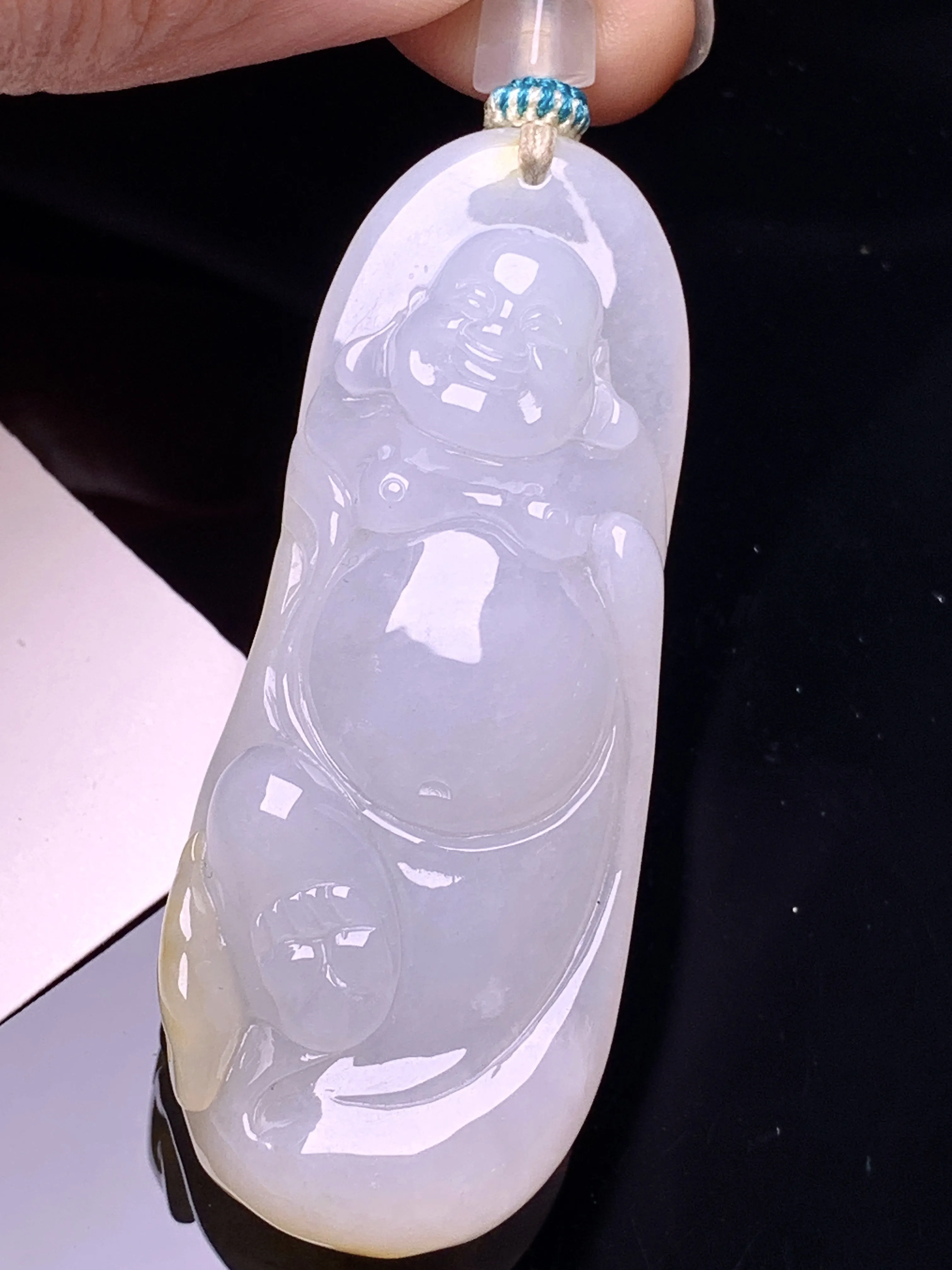 飘黄翡逍遥佛公吊坠 玉质细腻 色泽艳丽清新 整体尺寸57*23*9