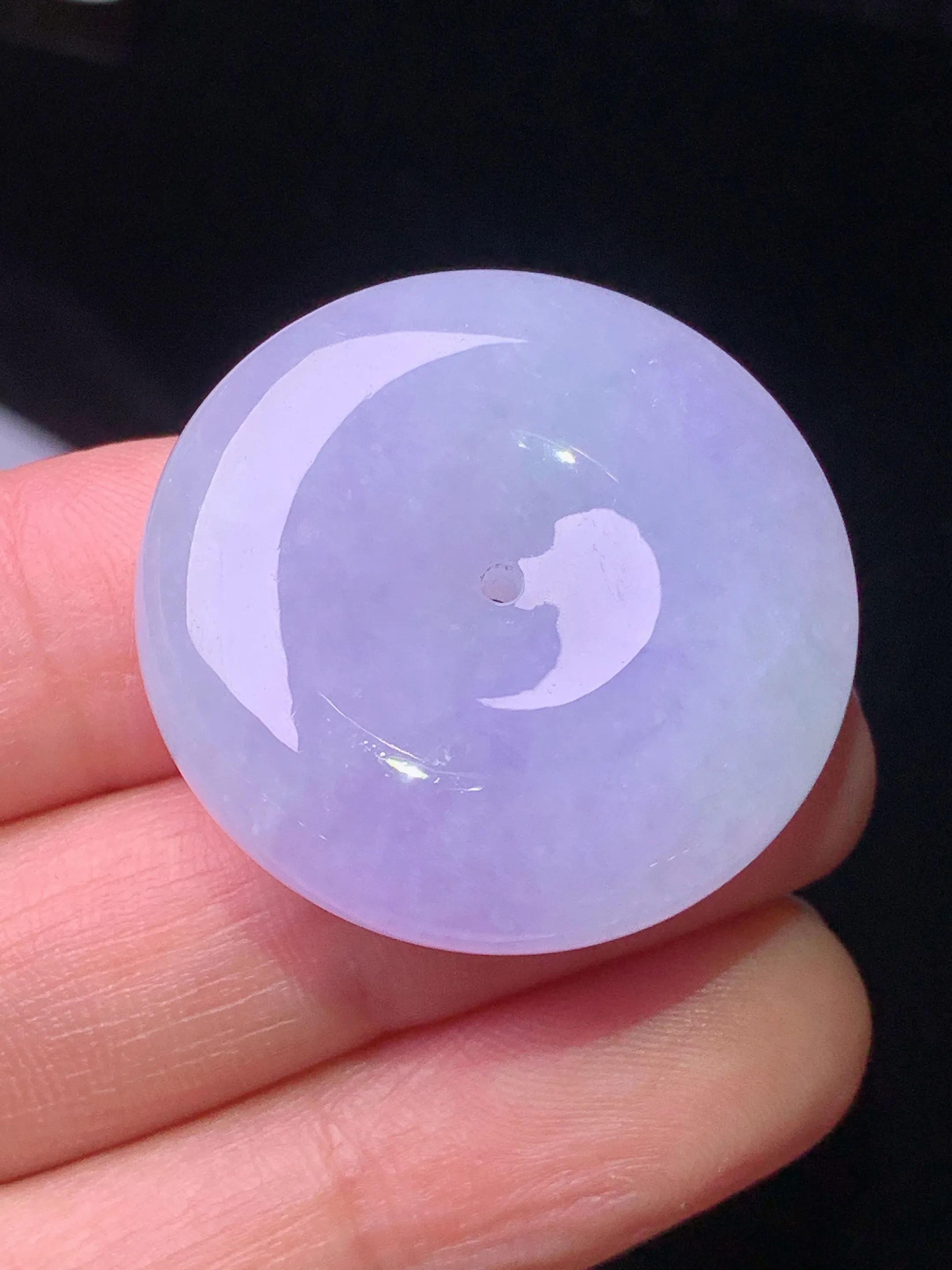 淡紫罗兰平安扣吊坠 玉质细腻 色泽艳丽清新 整体尺寸29.3*8.6