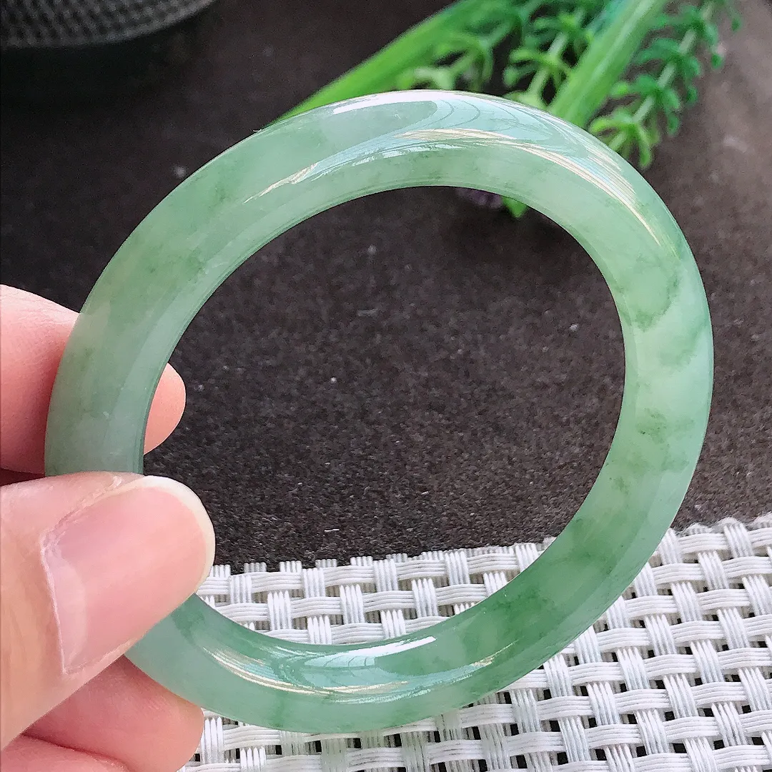 实拍A货翡翠50/9/8.8老坑冰胶水灵冰晴绿圆条手镯小圈口玉镯手环