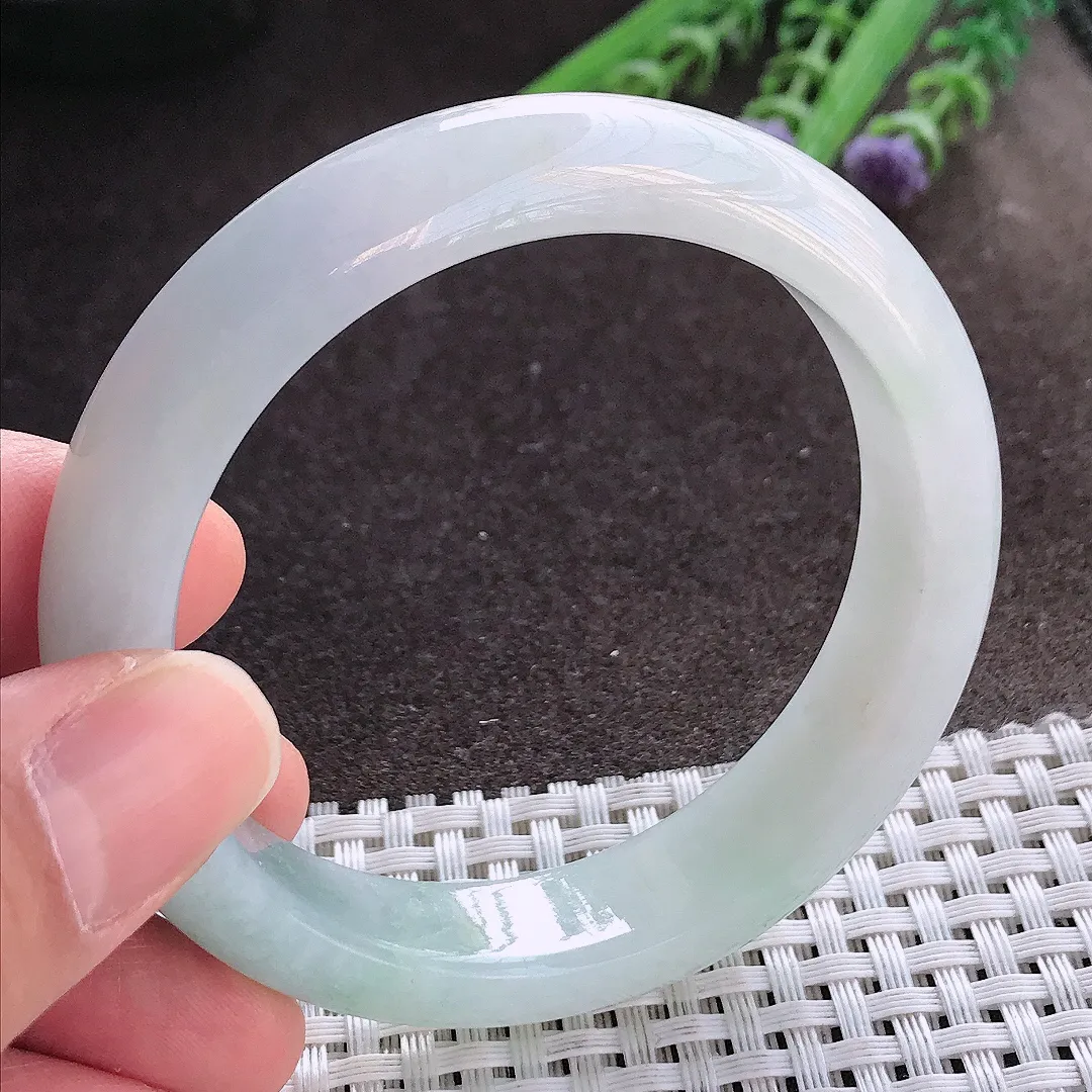 实拍A货翡翠54.8/13.2/8老坑秀气冰润冰晴手镯宽边玉镯手环