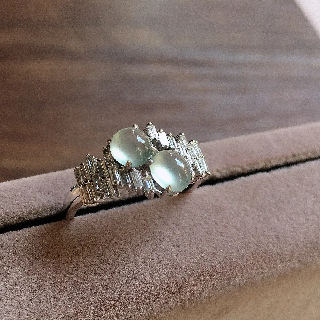 冰种蛋面戒指，18k金镶嵌，款式新颖，冰润细腻，种水足，Of 圈口14 尺寸4.3*3.8*2