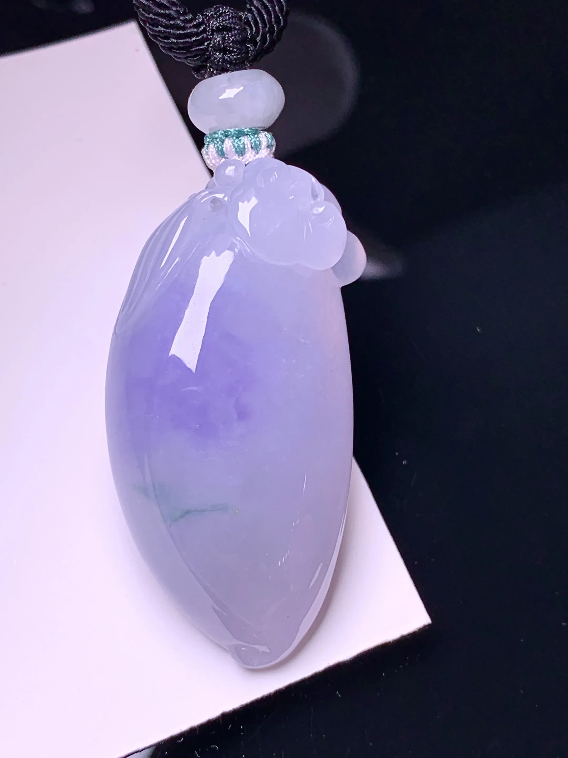 淡紫罗兰福瓜吊坠 玉质细腻 色泽艳丽清新 整体尺寸39.5*19.5*10.8