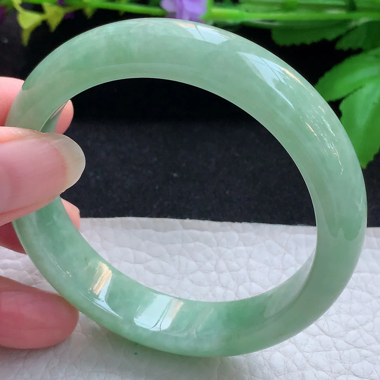 n实拍56*13.3*8平安镯 天然缅甸翡翠玉手镯水绿宽边玉手环