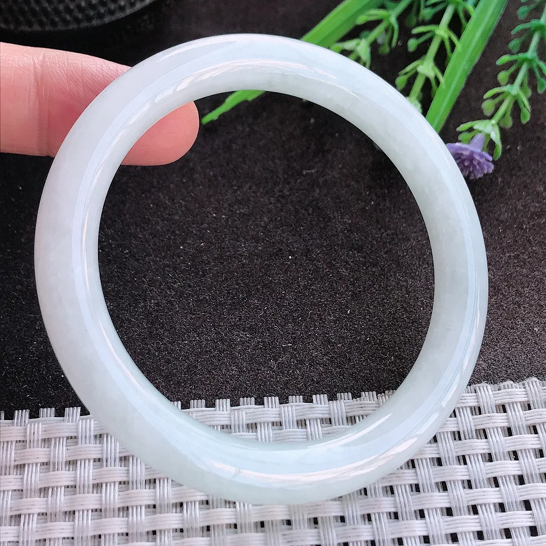 实拍A货翡翠57/8.3/9老坑秀气油润圆条手镯白月光玉镯手环