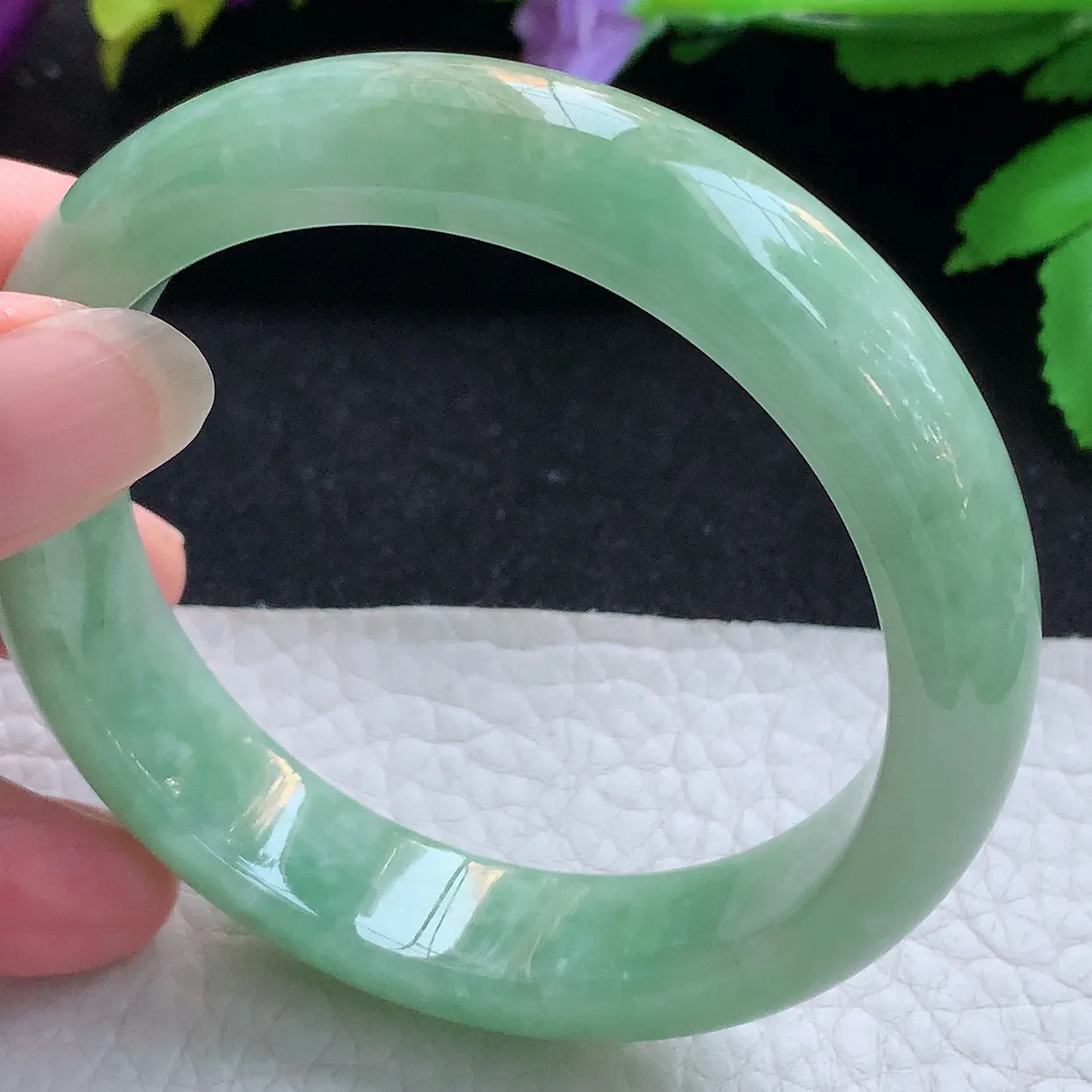 n实拍56*13.3*8平安镯 天然缅甸翡翠玉手镯水绿宽边玉手环