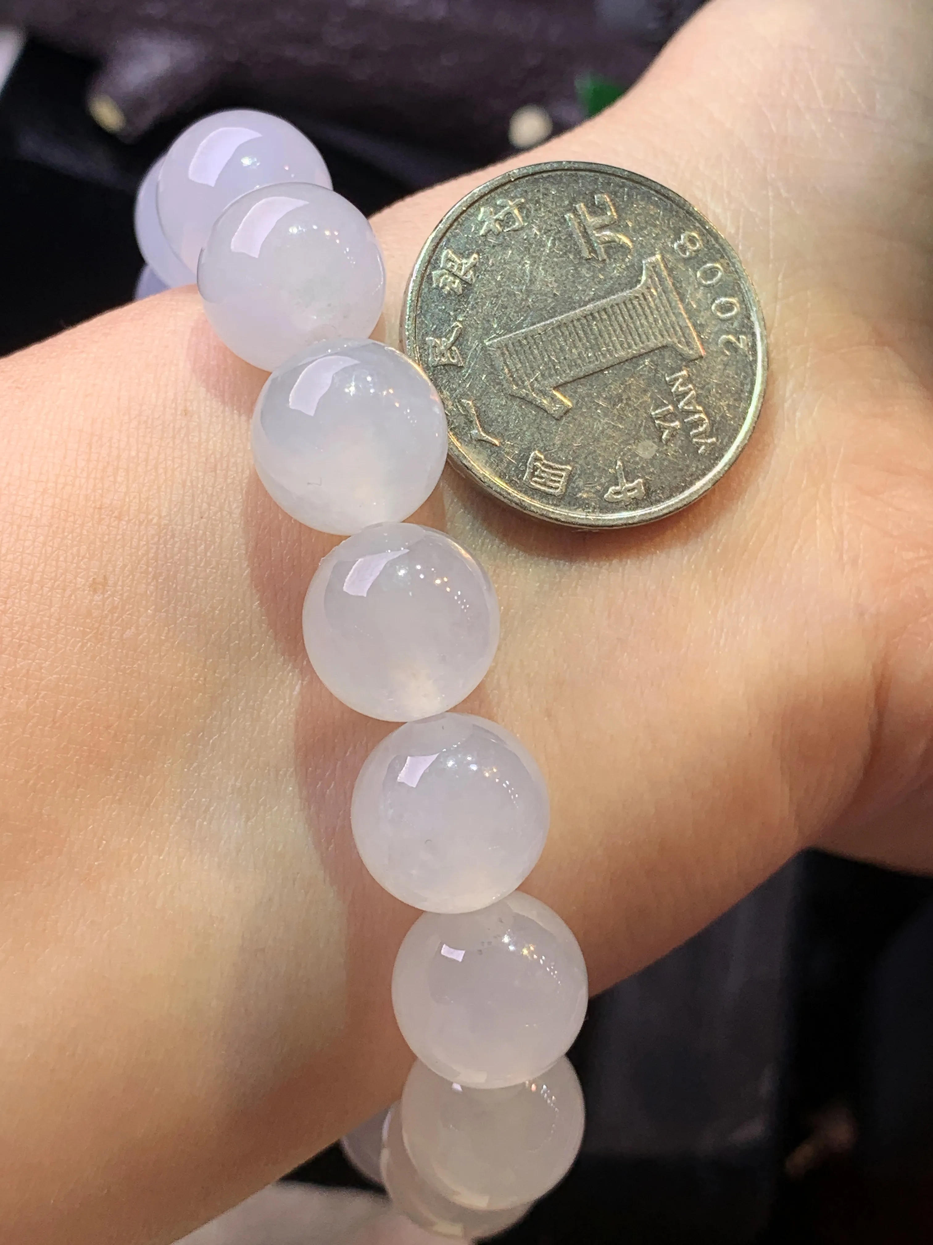 冰种圆珠项链 玉质细腻 色泽艳丽清新 整体尺寸12