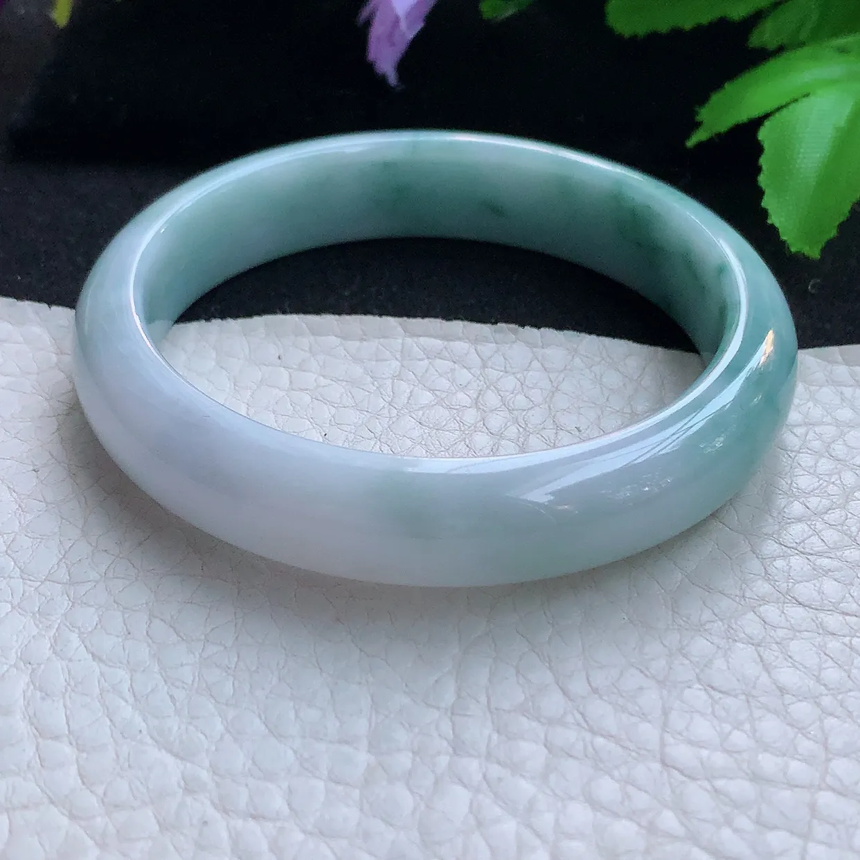 js实拍56.5*12.5*8平安镯 天然缅甸翡翠玉手镯飘花灵动宽边玉手环