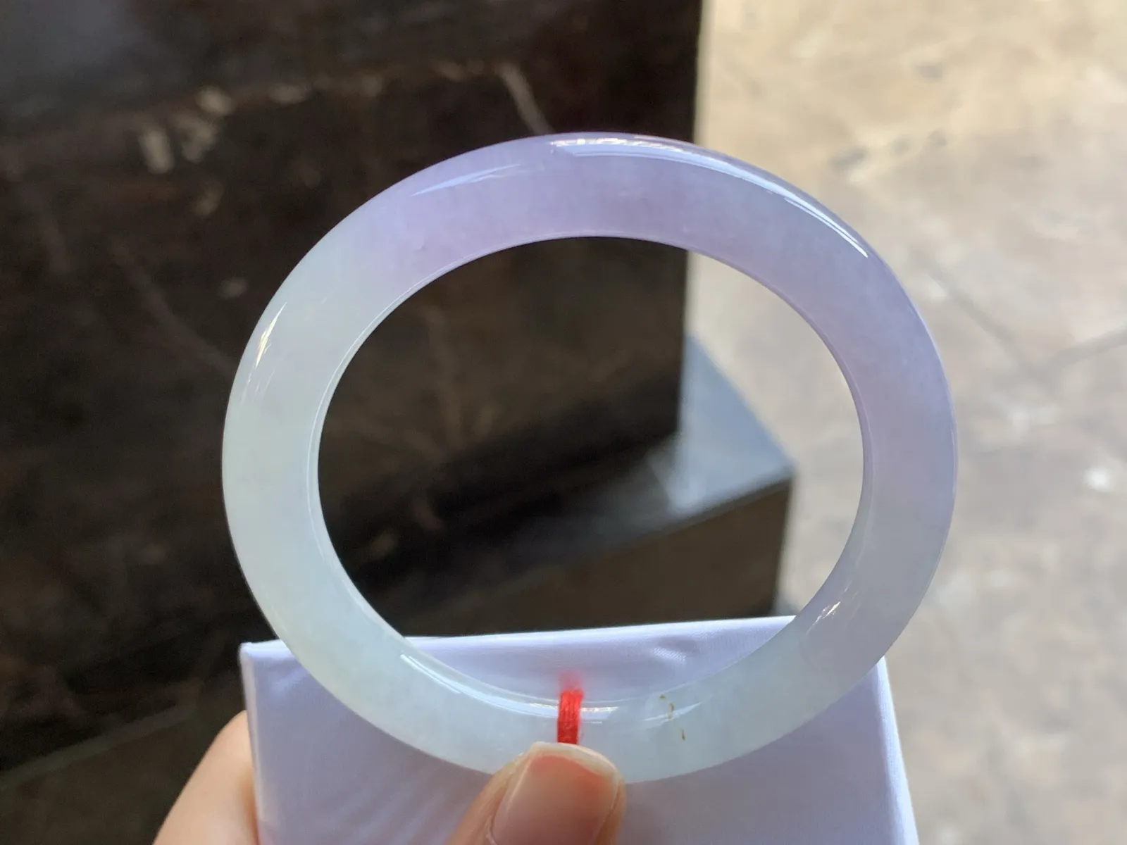 58-9.7

冰紫圆条手镯^_^冰透 水润