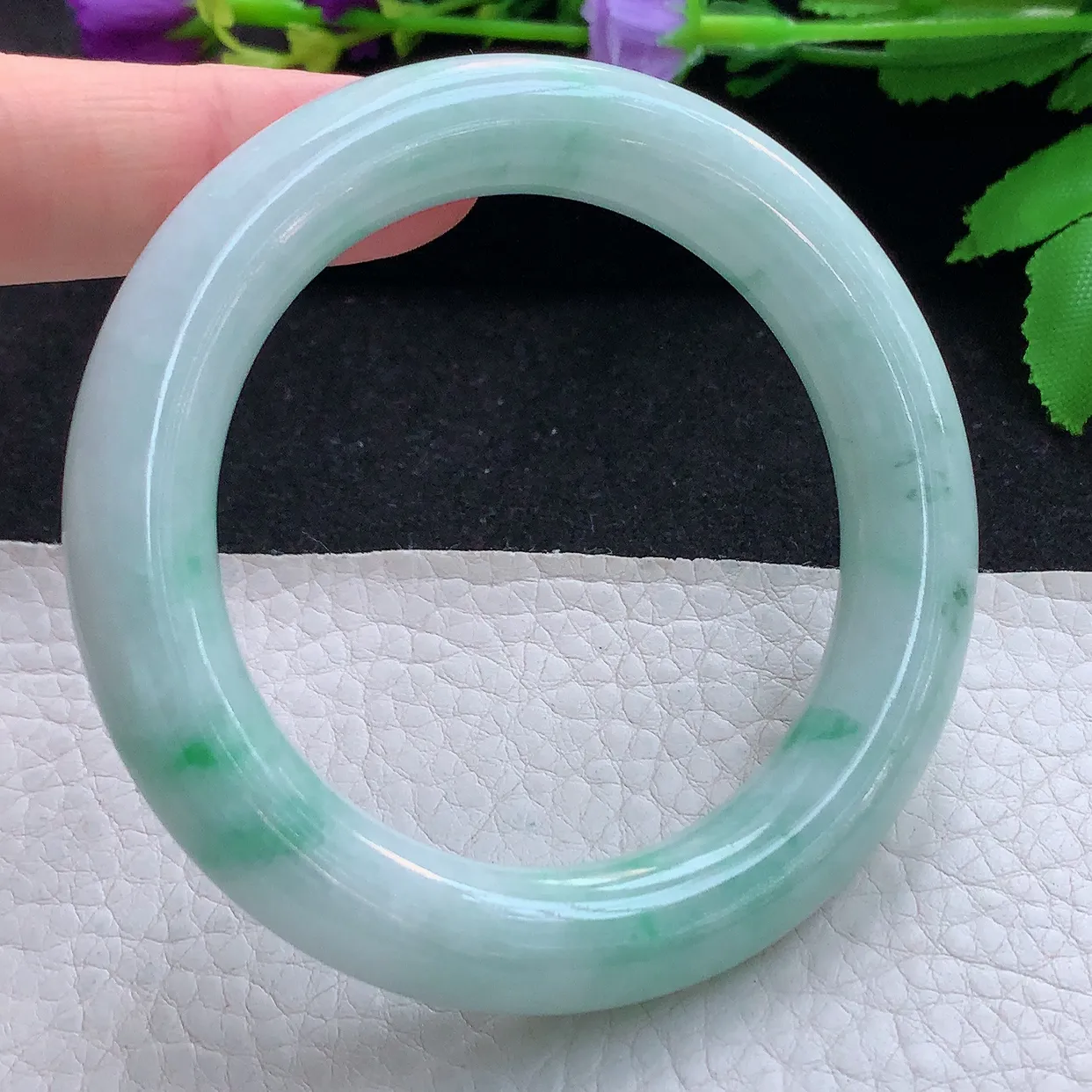 ee小圈口52.5*11美人镯 天然缅甸翡翠玉手镯水润飘花圆条玉手环