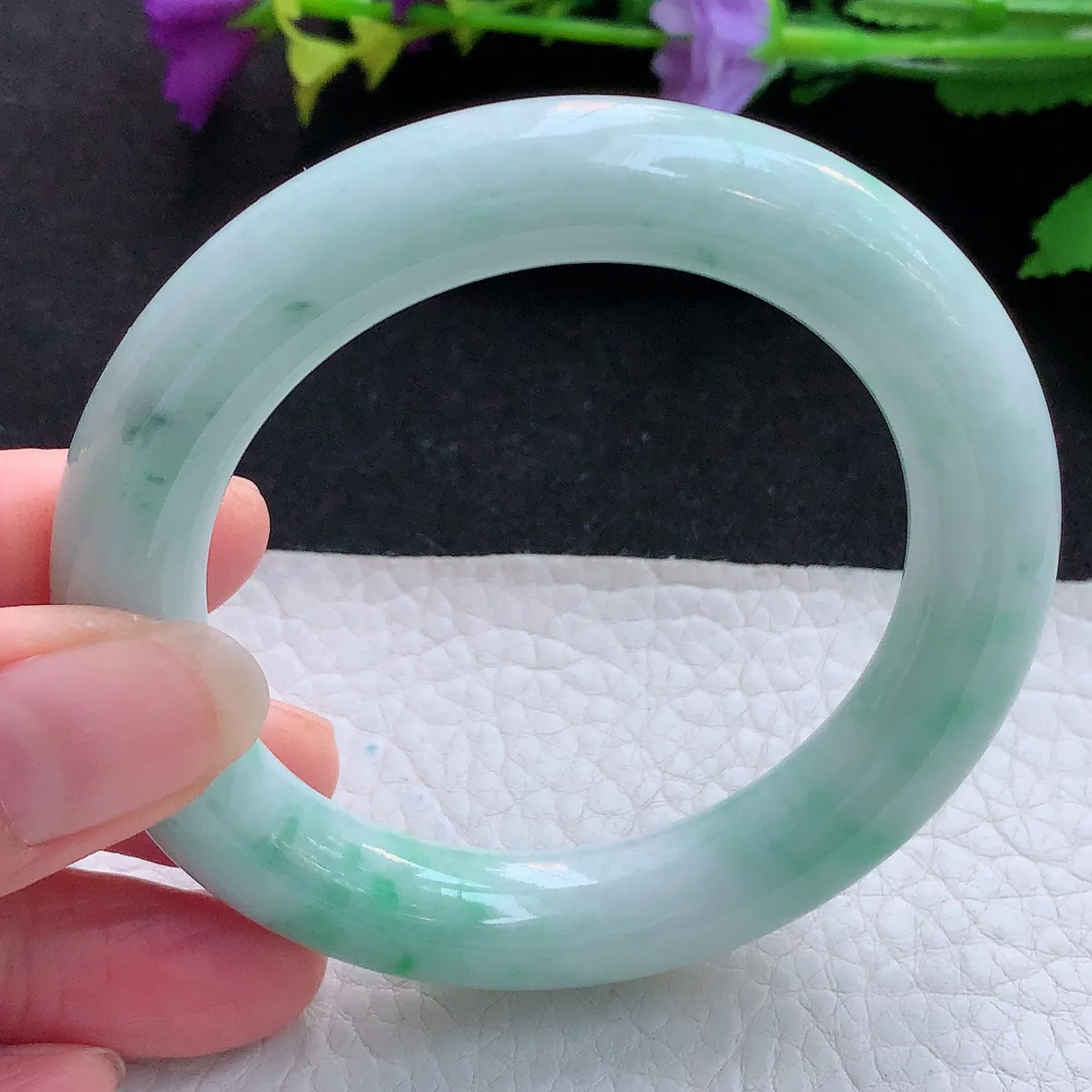 ee小圈口52.5*11美人镯 天然缅甸翡翠玉手镯水润飘花圆条玉手环