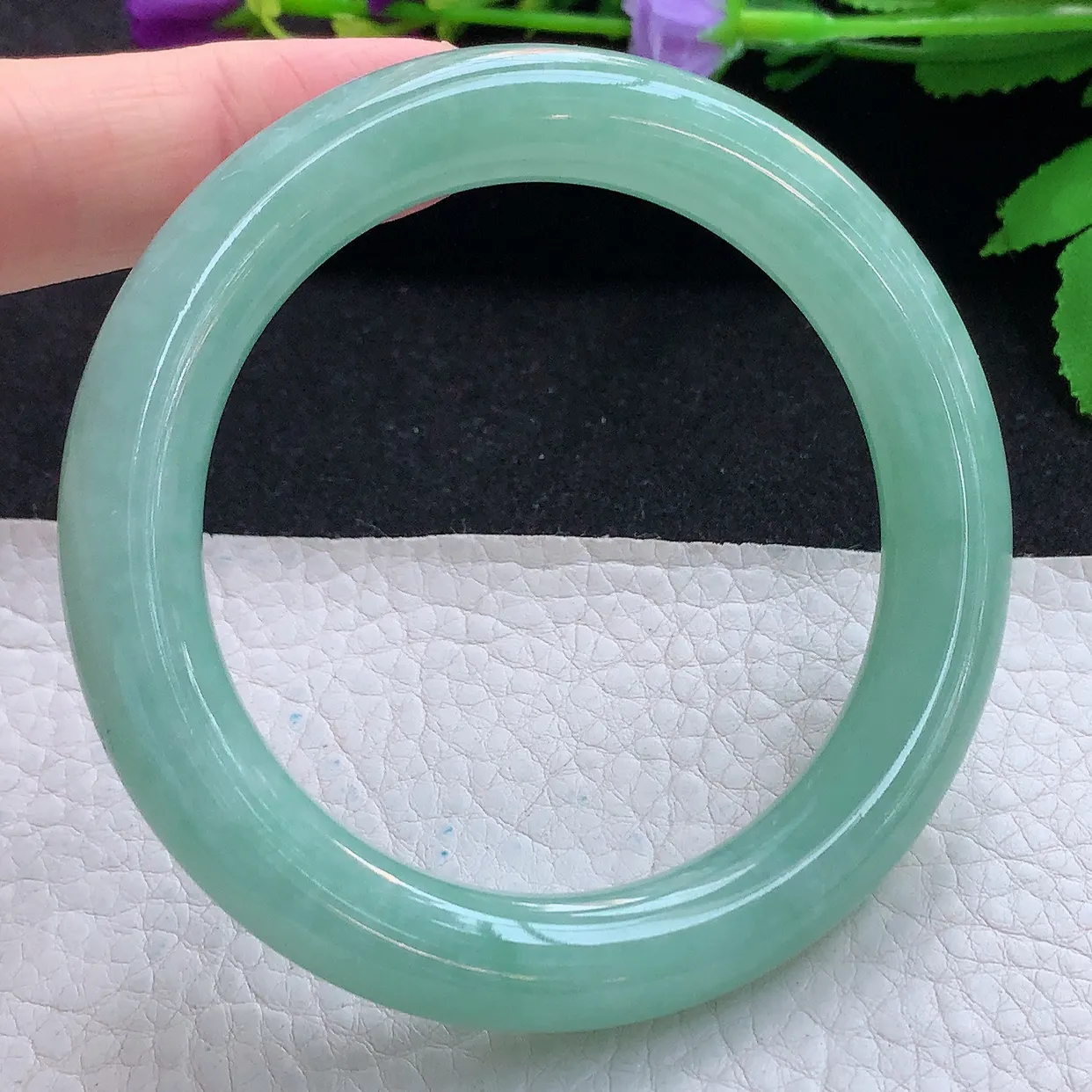 n实拍56.5*10.5美人镯 天然缅甸翡翠玉手镯水润甜绿圆条玉手环