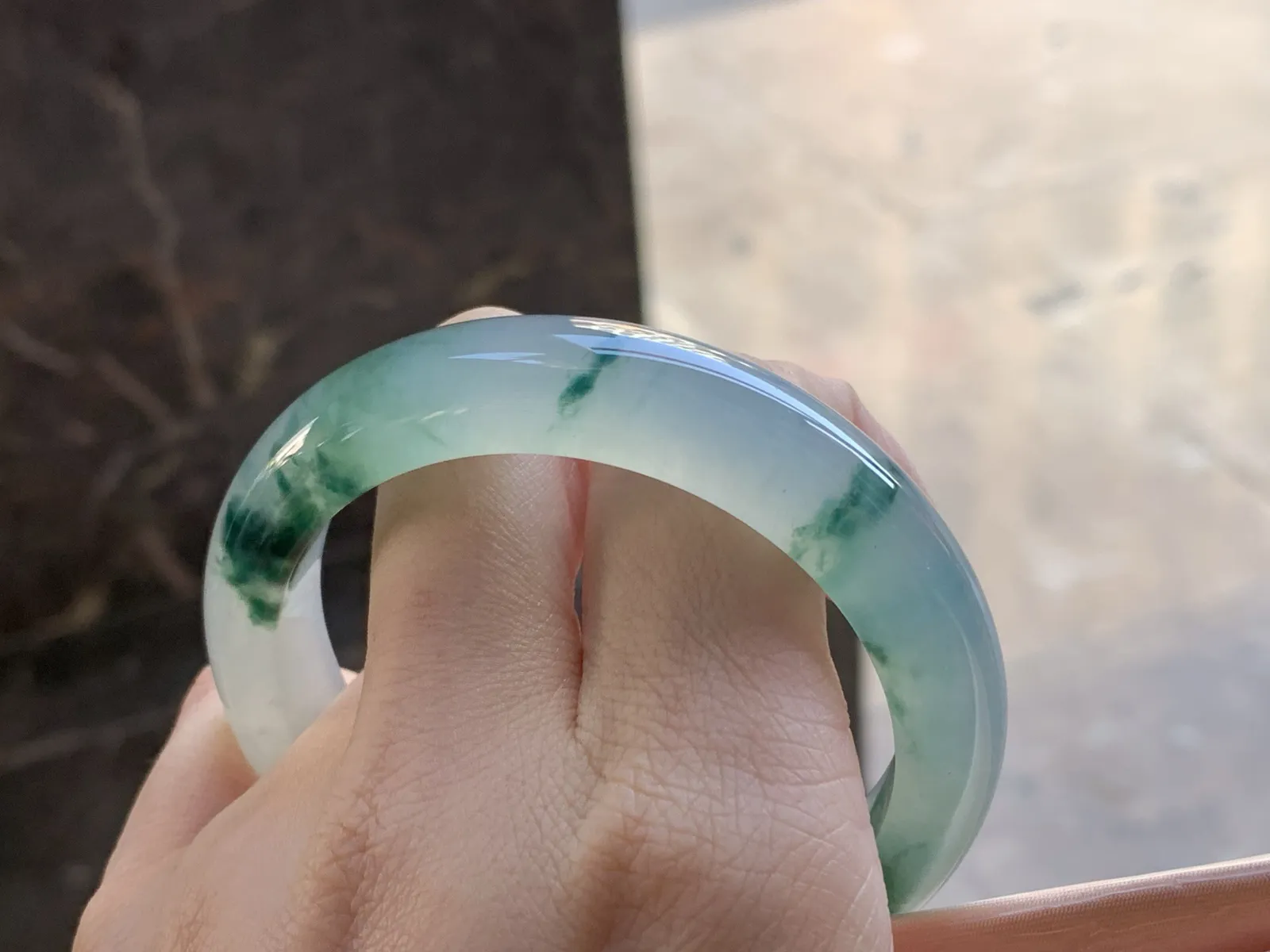 54-12.4-8.6

冰种飘花手镯^_^ 种好