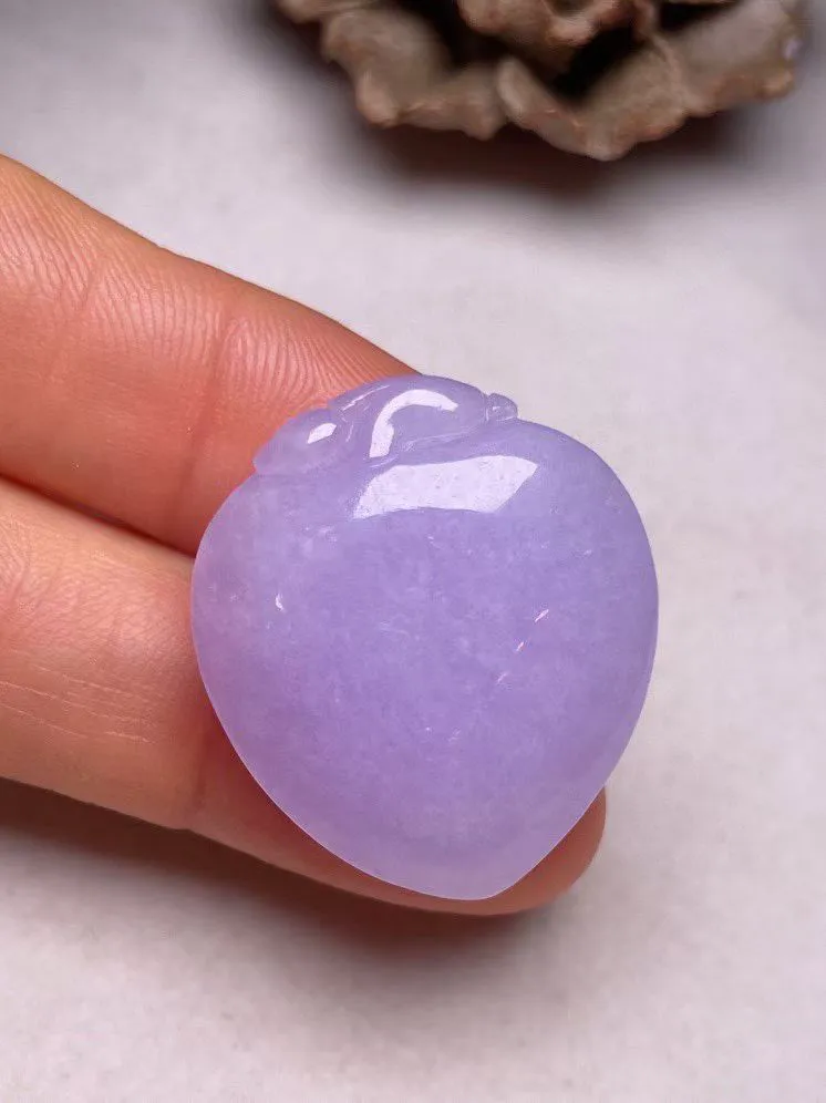 冰糯种紫罗兰【寿桃】吊坠，种水好，玉质细腻 ，卖相好‘