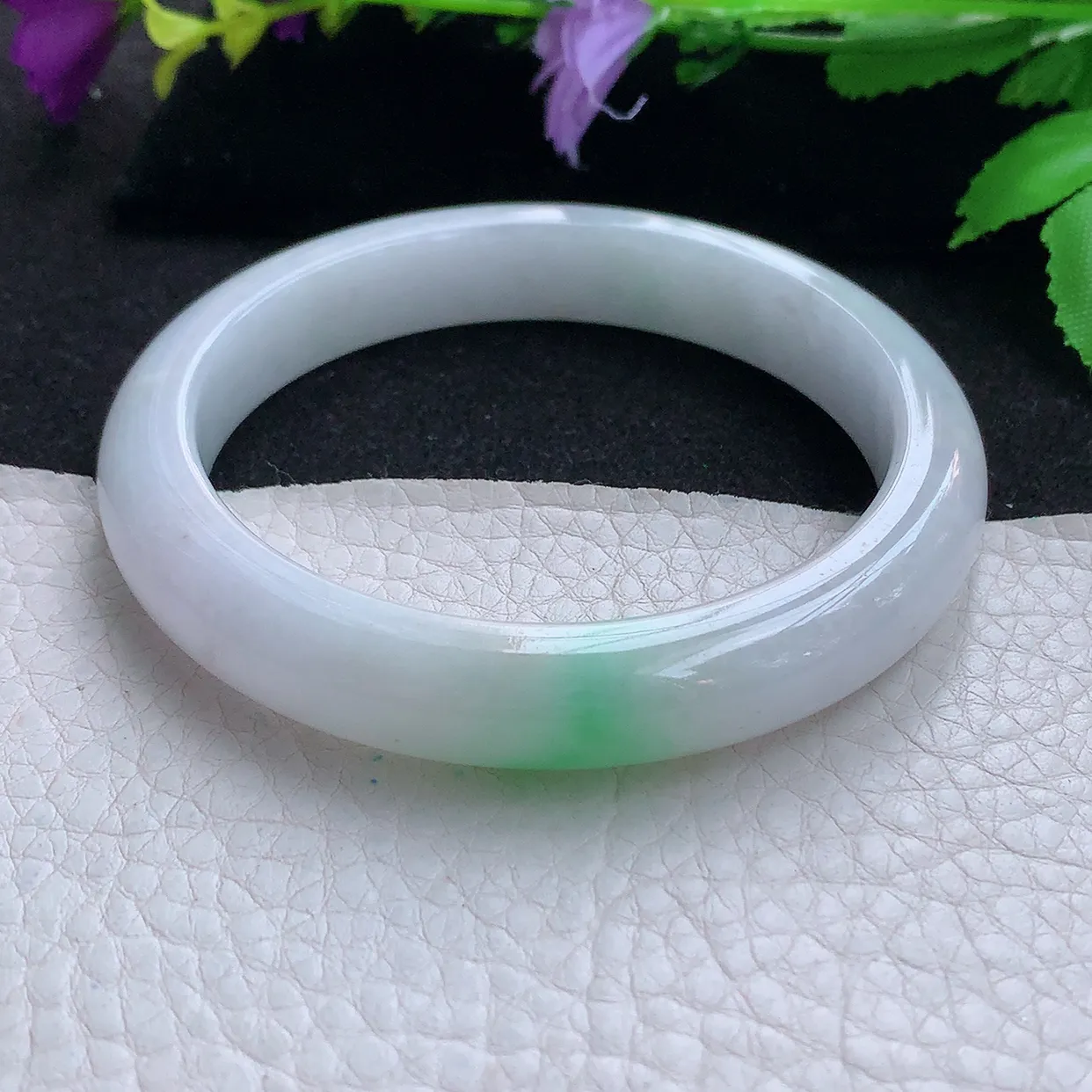 z实拍58.5*13*8.5平安镯 天然缅甸翡翠白底青宽边珠宝玉手镯