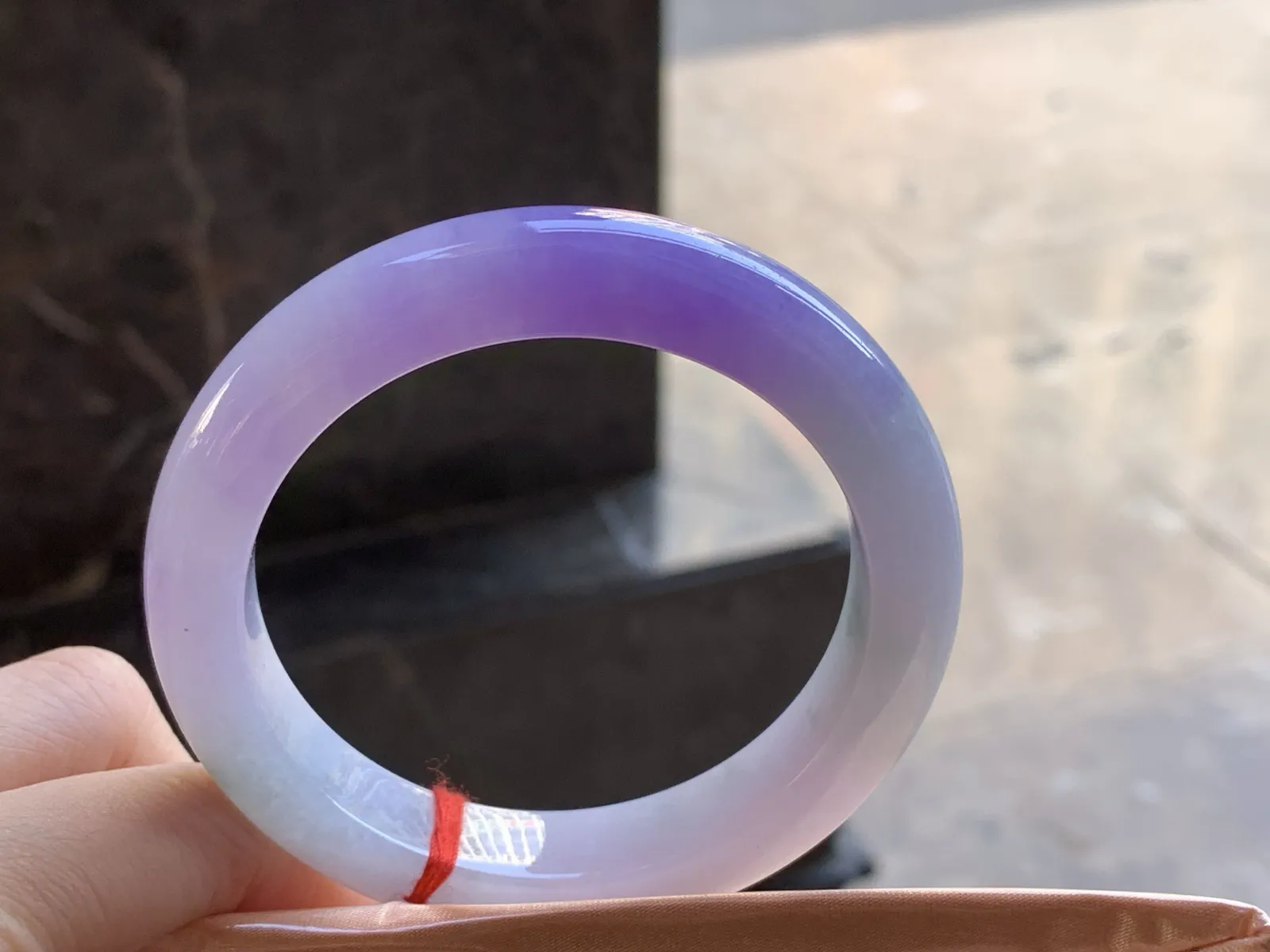 54.5-12.1-9.4

糯种红春手镯^_^颜色漂亮