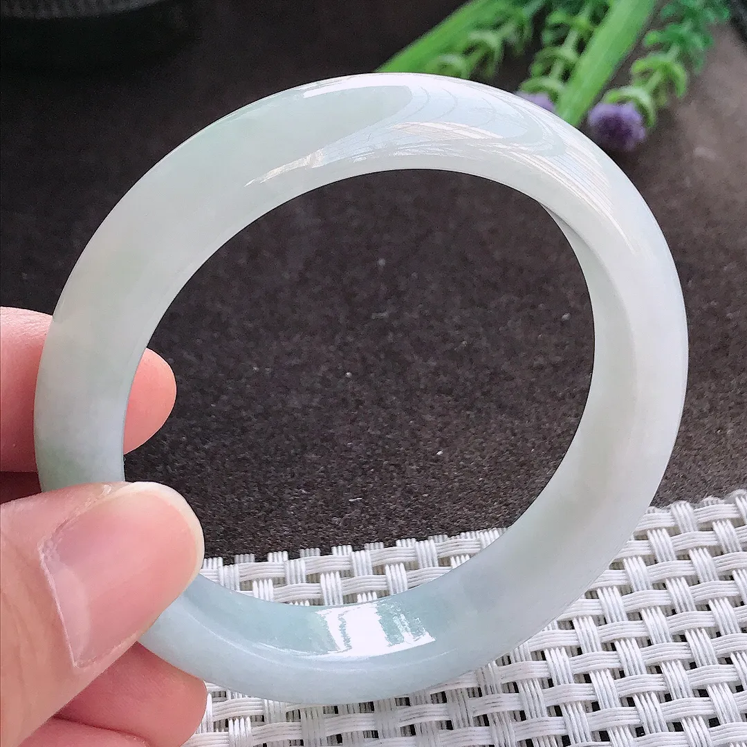 实拍A货翡翠54.8/13.2/8老坑秀气冰润冰晴手镯宽边玉镯手环