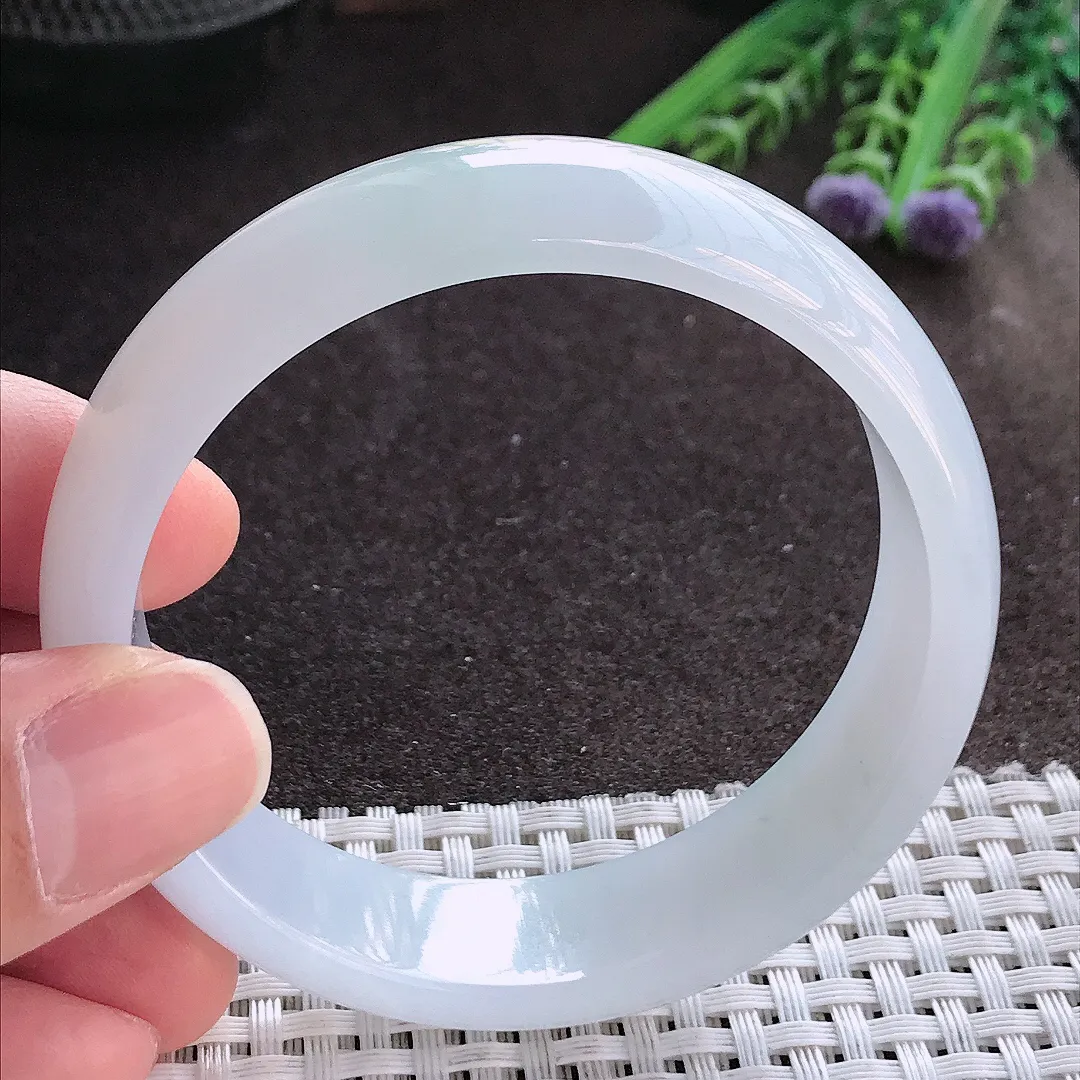 实拍A货翡翠56/15.6/6.8老坑冰胶水灵月光白轮胎手镯宽边玉镯手环