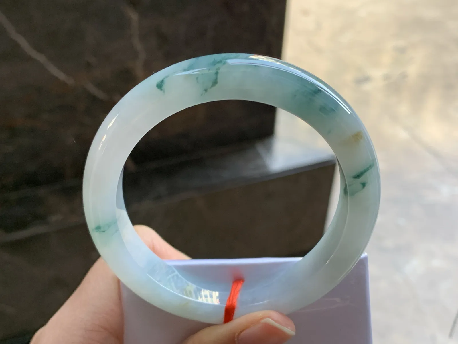 59-12.5-9

蓝花手镯^_^大圈 飘花浓郁