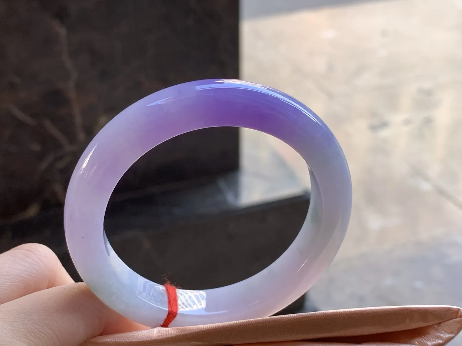 54.5-12.1-9.4

糯种红春手镯^_^颜色漂亮