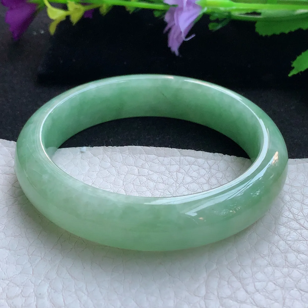 n实拍56*13.3*8平安镯 天然缅甸翡翠玉手镯水绿宽边玉手环