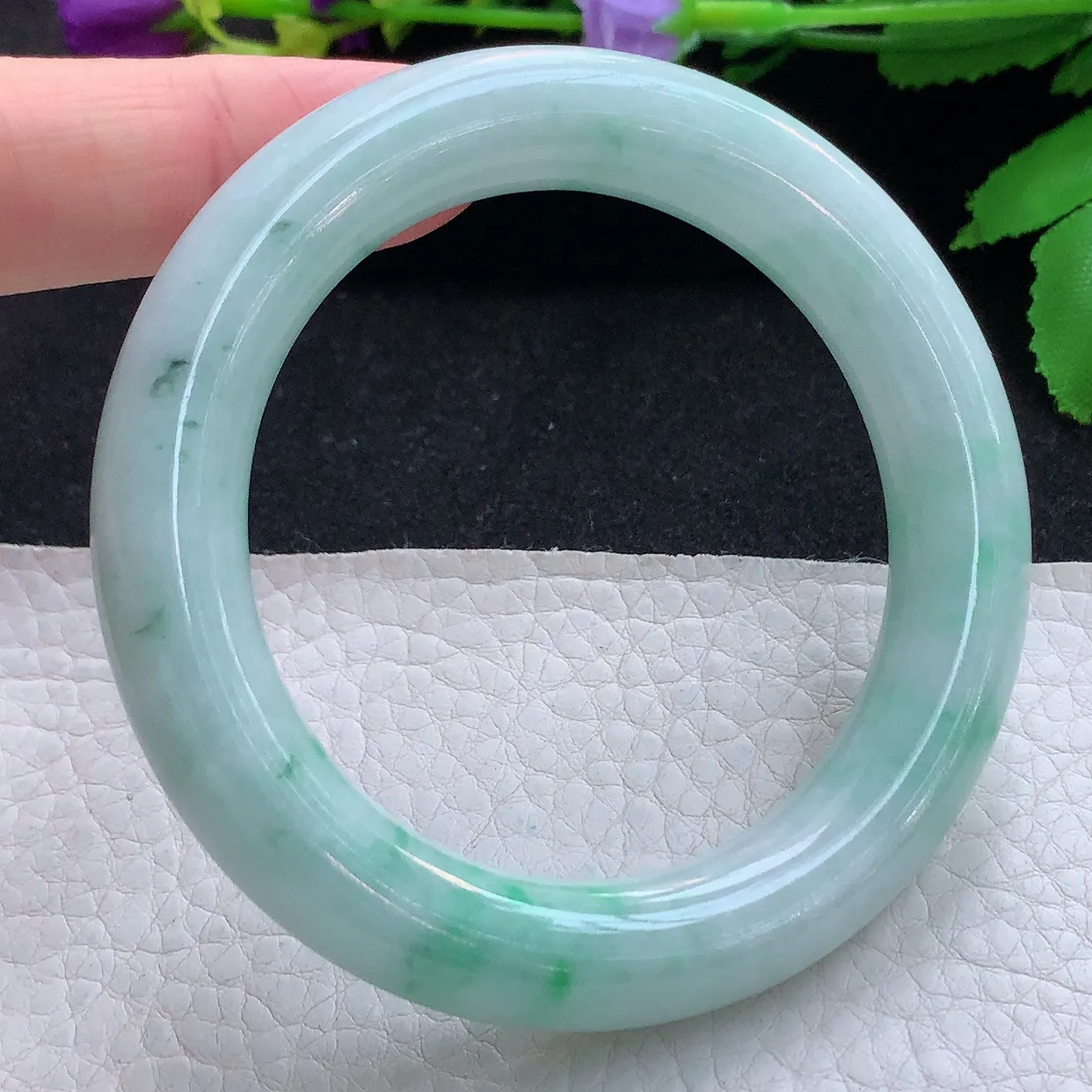 ee小圈口52.5*11美人镯 天然缅甸翡翠玉手镯水润飘花圆条玉手环