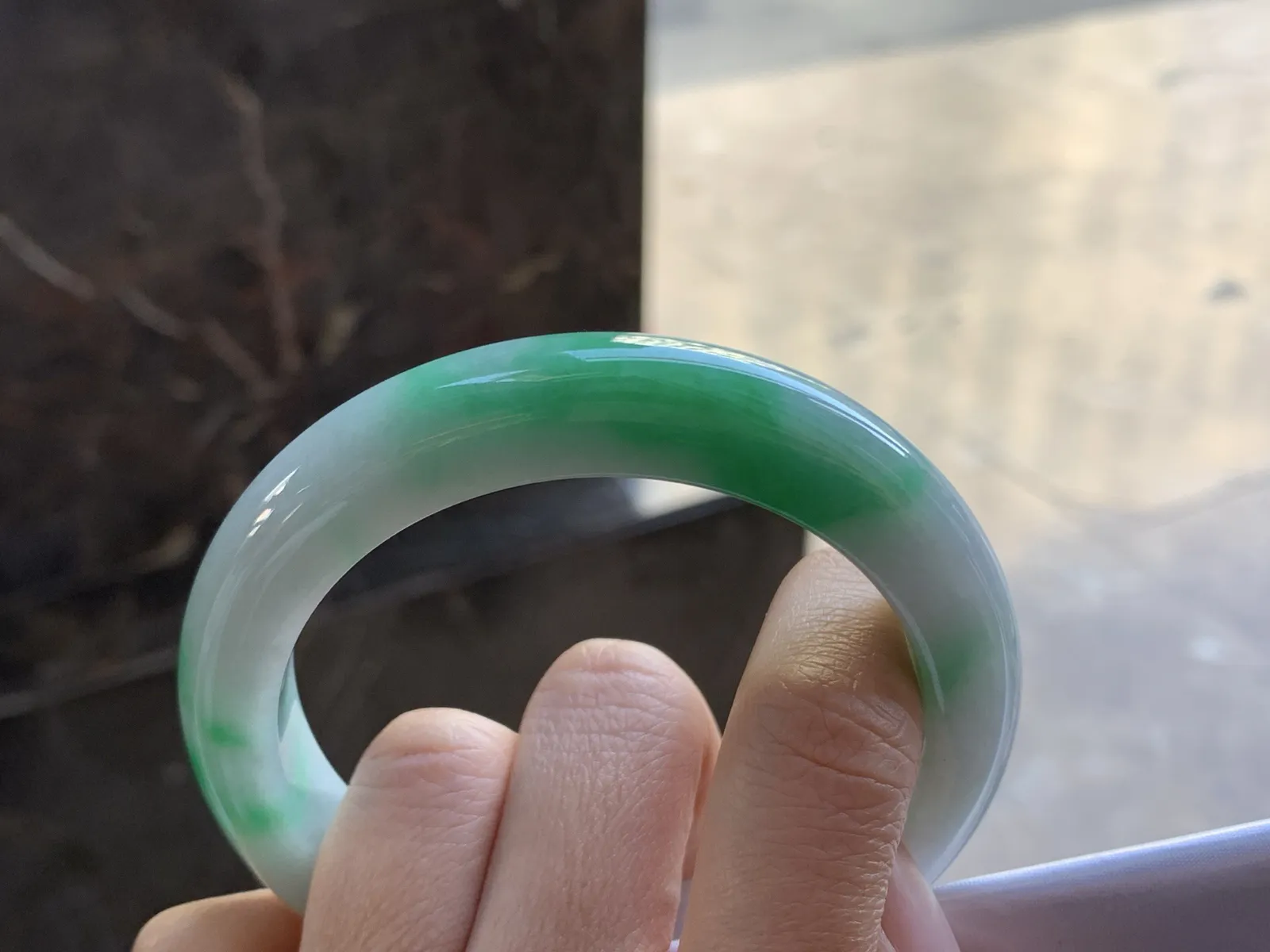 59-12.4-10

带色手镯^_^颜色鲜艳 浓郁