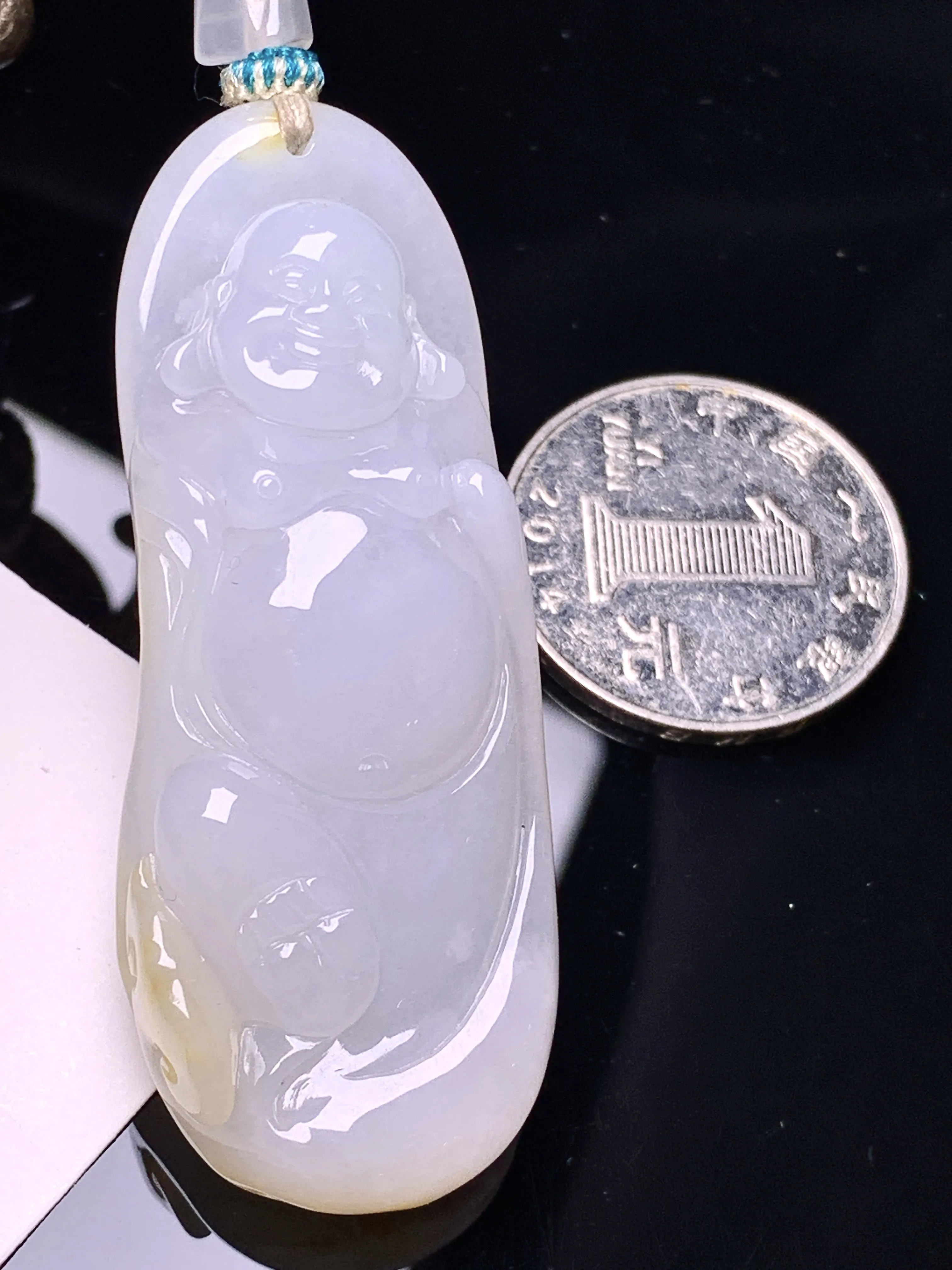 飘黄翡逍遥佛公吊坠 玉质细腻 色泽艳丽清新 整体尺寸57*23*9