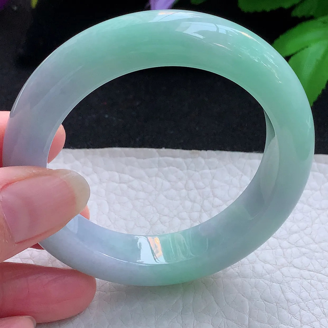 js小圈口53*13*10平安镯 天然缅甸翡翠玉手镯胶感厚装？春带彩宽边玉手环