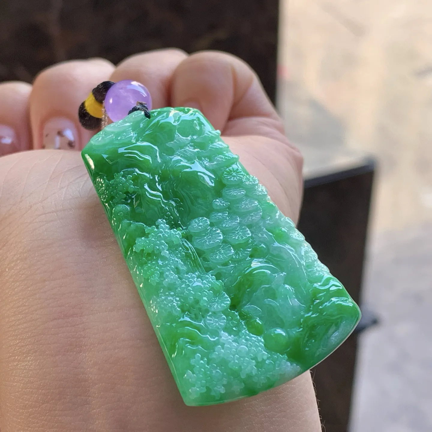 辣绿山水牌
颜色漂亮 干净清爽
尺寸51.3